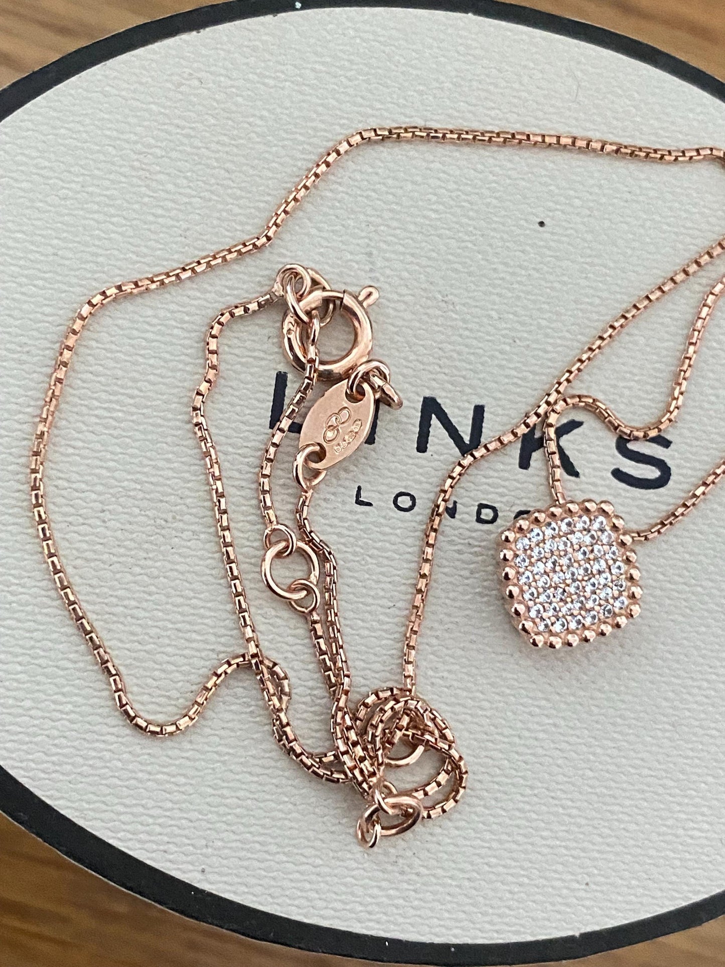 Gorgeous Links of London 18ct rose gold vermail and topaz “pure” necklace, hallmarked, genuine