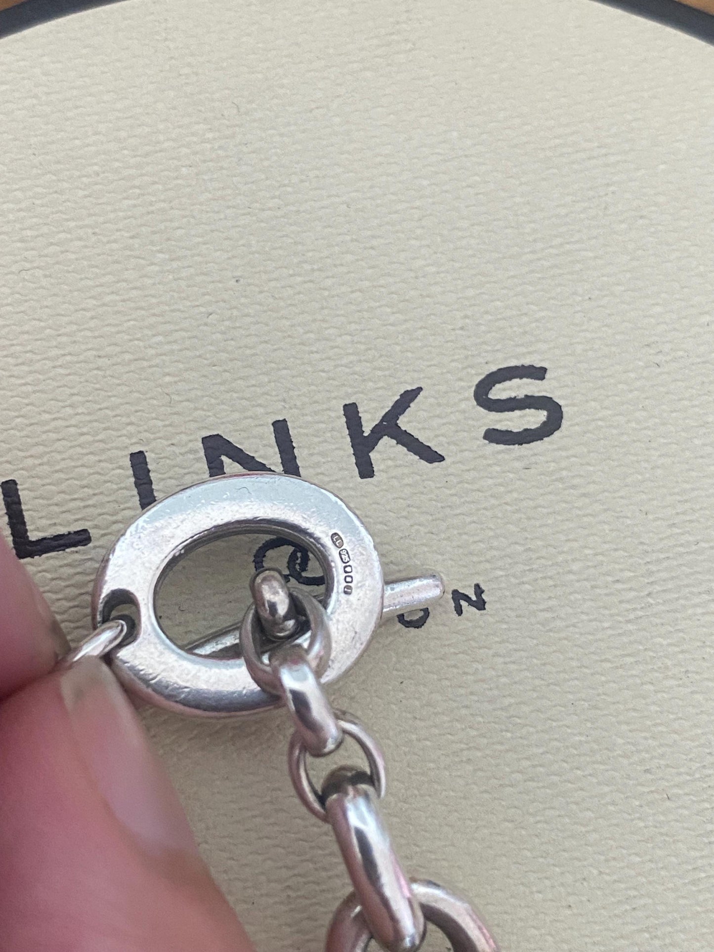 Rare heavy Genuine LINKS OF LONDON Hallmarked Silver Toggle Logo necklace With Box