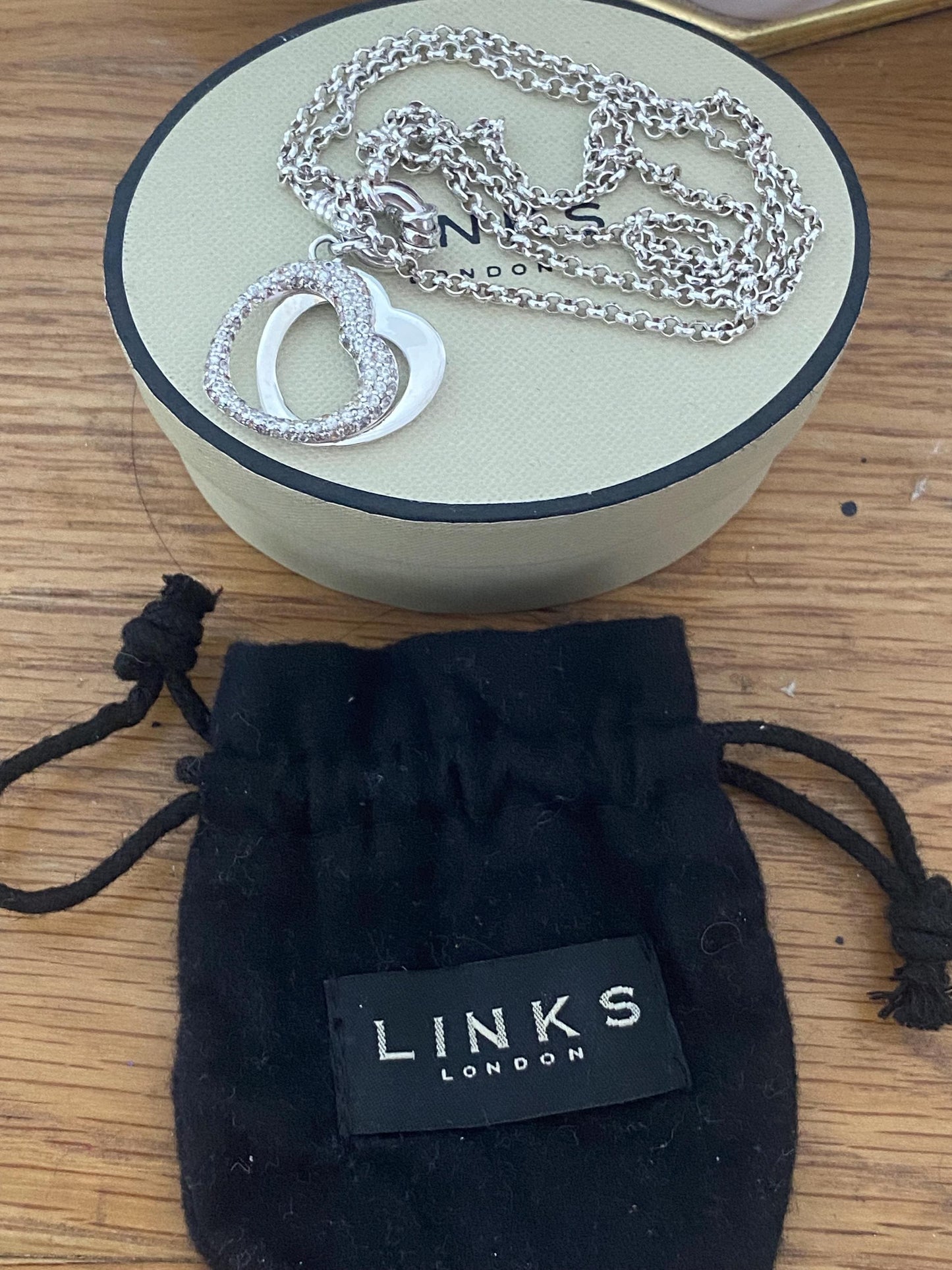 Genuine LINKS OF LONDON Sterling Silver Hallmarked Belcher Necklace With kindred hearts charm, Boxed