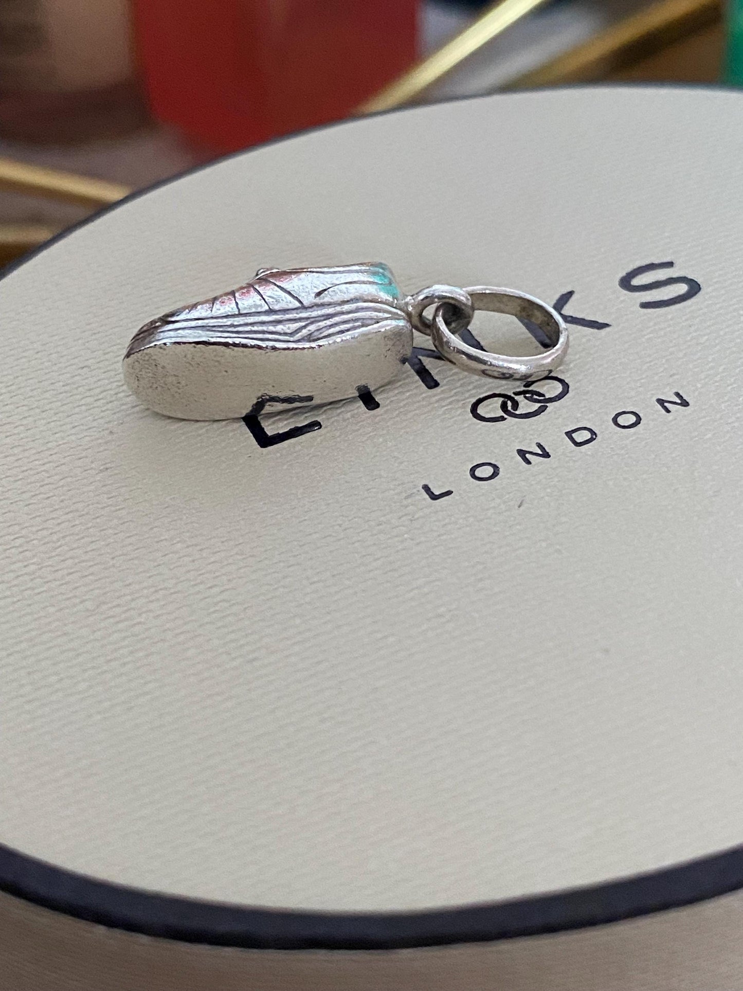 Beautiful vintage genuine rare hallmarked Links of London sterling silver shoe/trainer charm