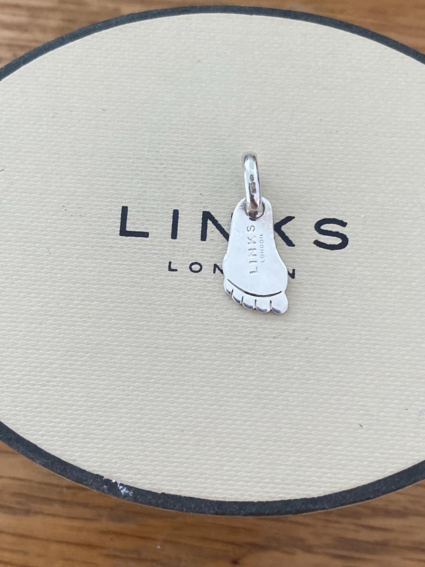 Beautiful Links of London sterling silver foot shaped first step charm, Genuine, Hallmarked