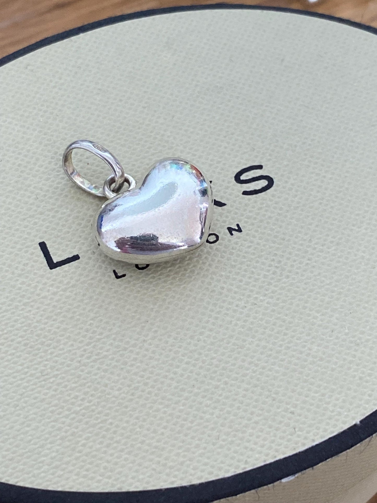 Beautiful genuine rare hallmarked Links of London sterling silver heart charm