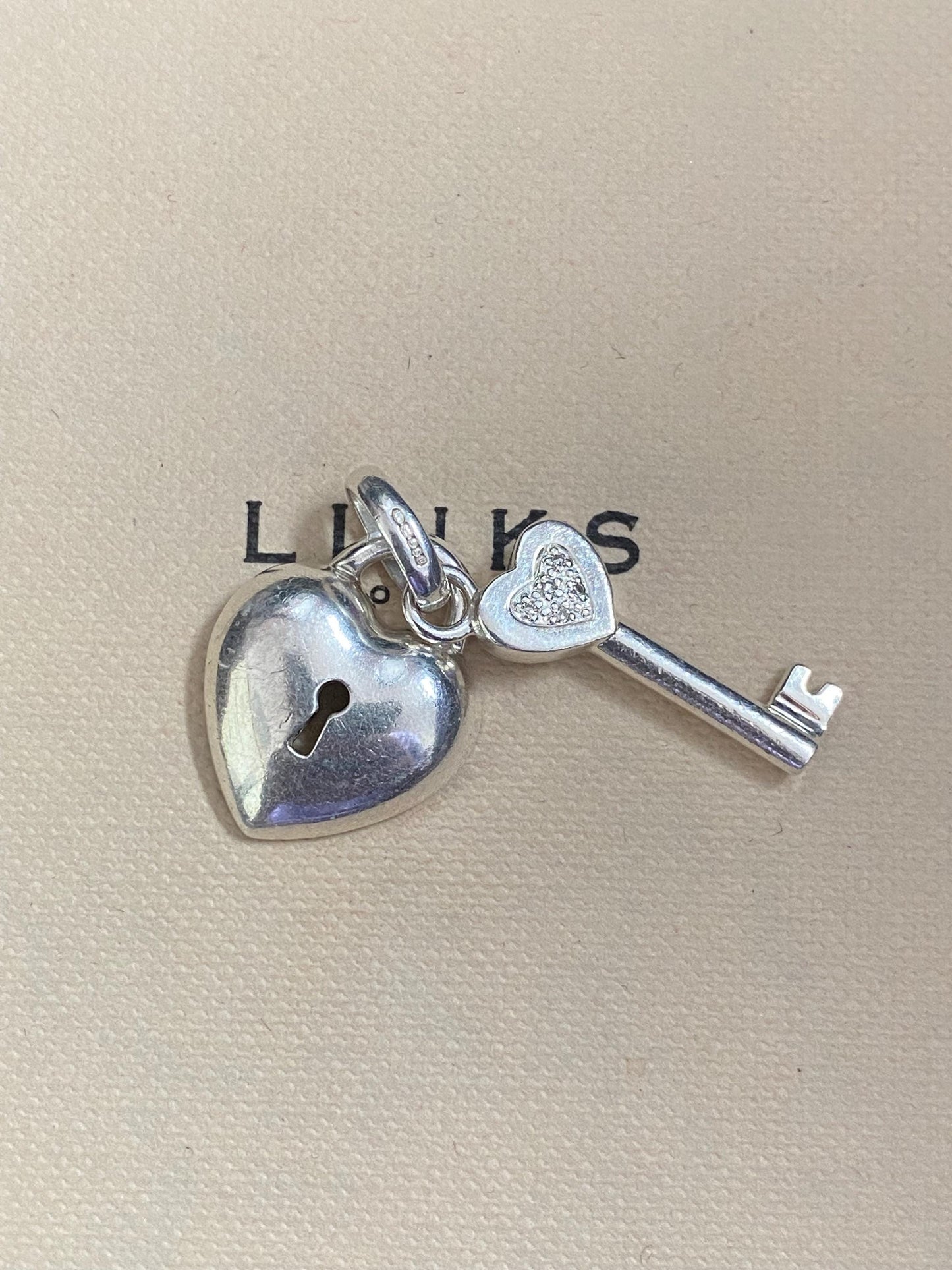 cute genuine rare Links of London sterling silver heart key diamanté hallmarked charm