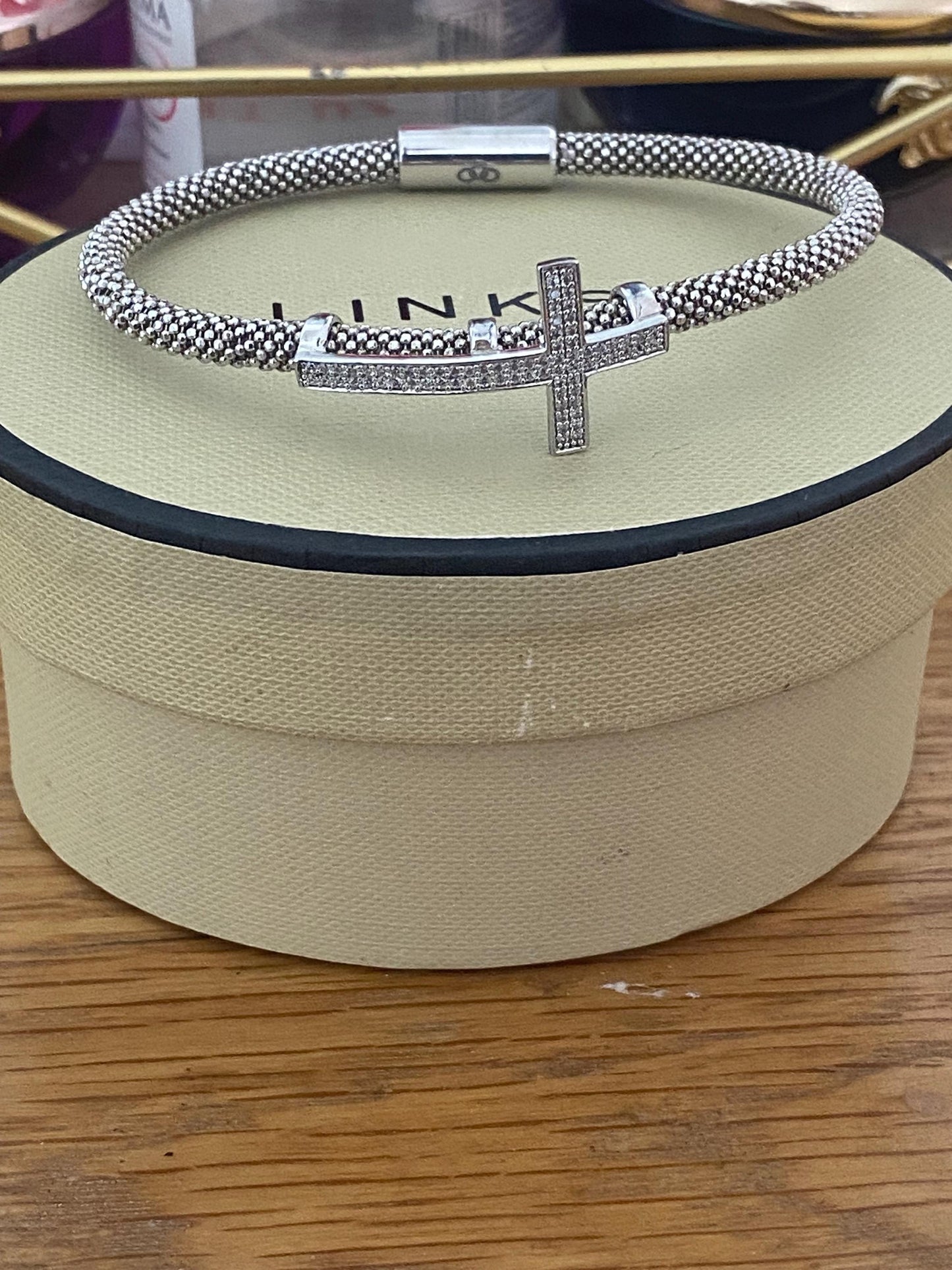 Very rare Links of London vintage rare effervescence cross charm sapphire bracelet with magnetic closure
