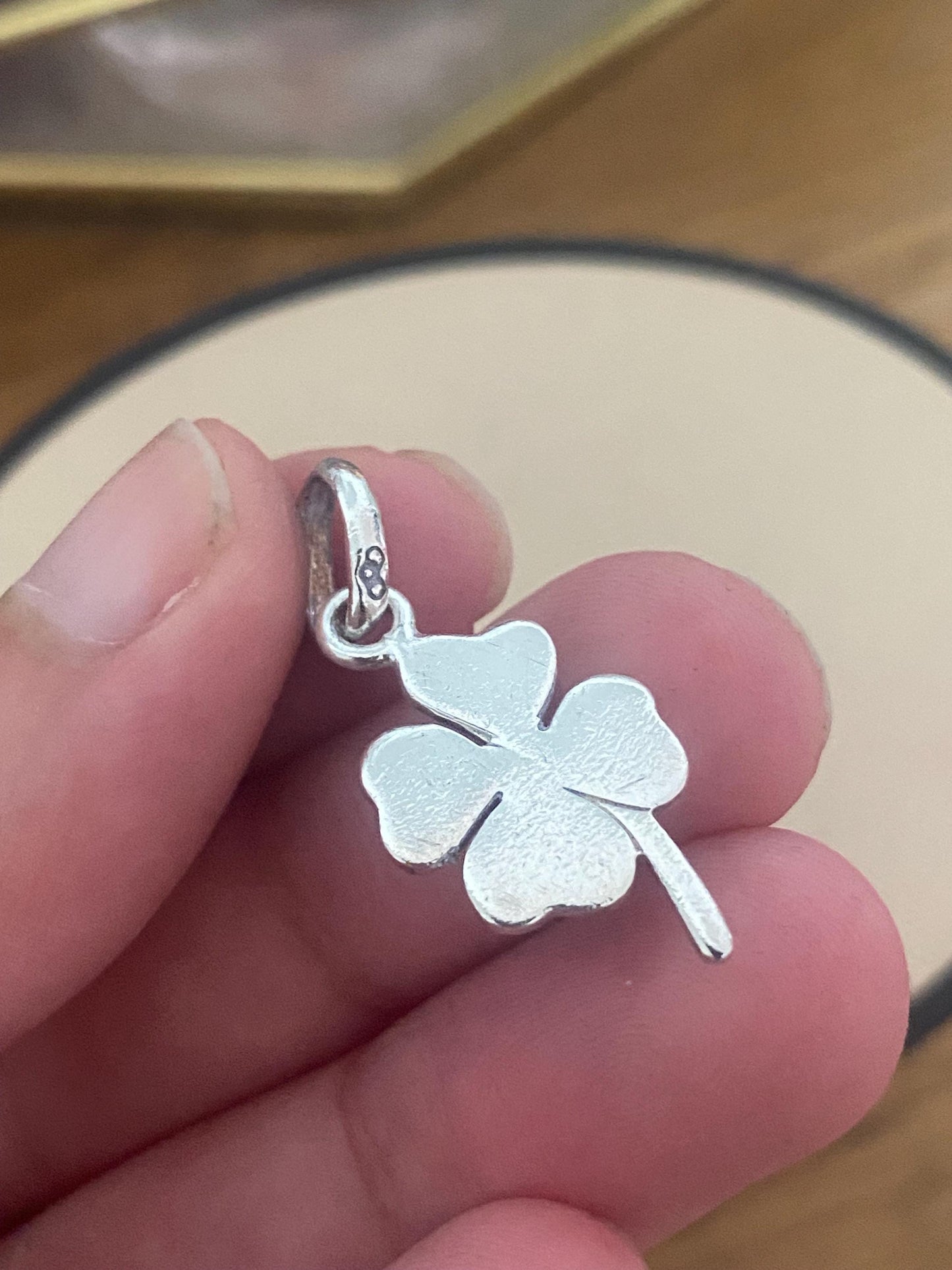 cute genuine rare Links of London sterling silver clover hallmarked charm