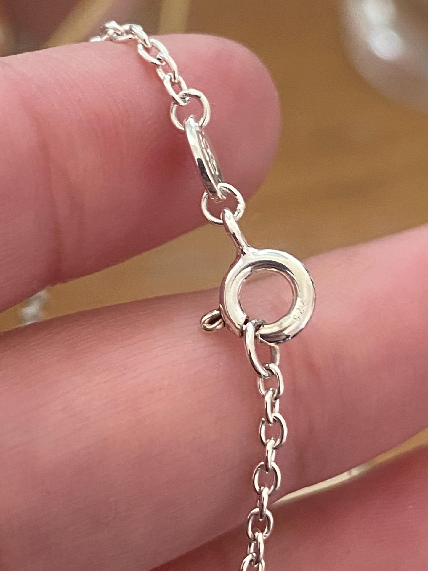 Beautiful brand new vintage very rare links of London pebble bracelet with clear stone, sterling silver