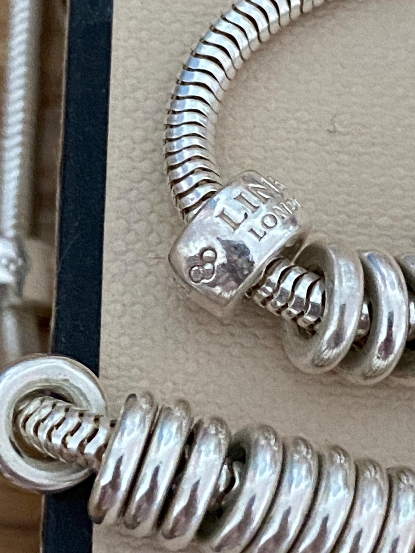 Gorgeous Links of London Sweetie Necklace, Sterling Silver, Assay Hallmarked, 17” long, with box
