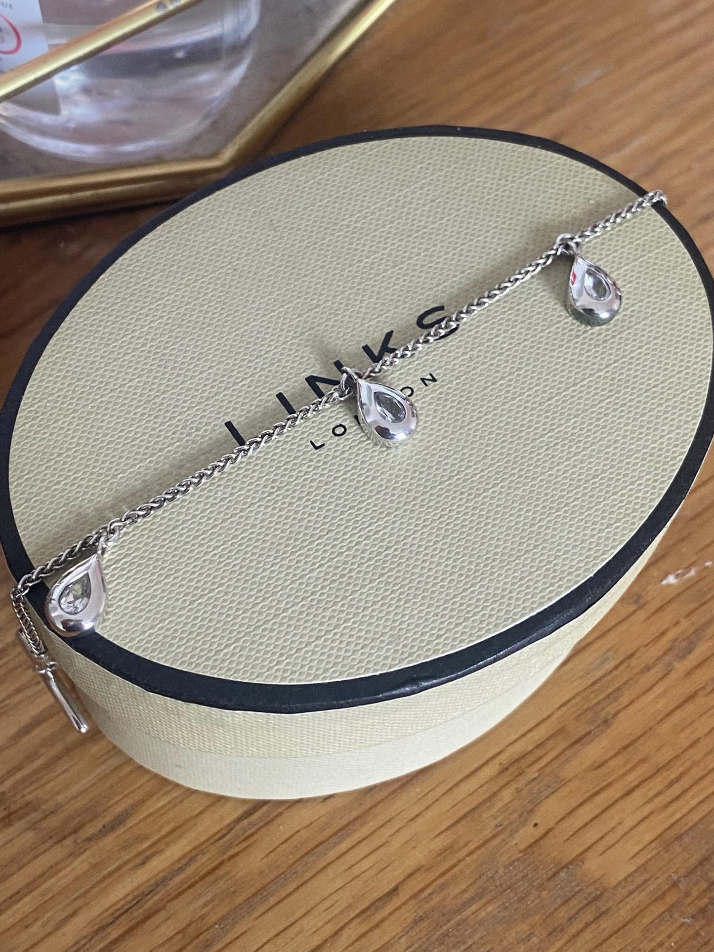 Beautiful vintage very rare links of London clear topaz teardrop bracelet, sterling silver