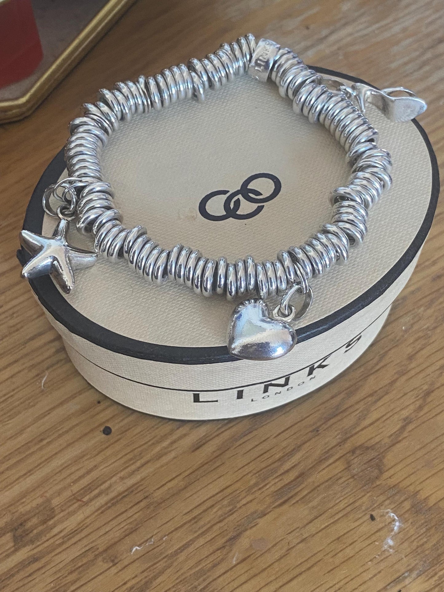Lovely Links of London vintage rare sweetie bracelet with three beautiful charms, sterling silver, size medium