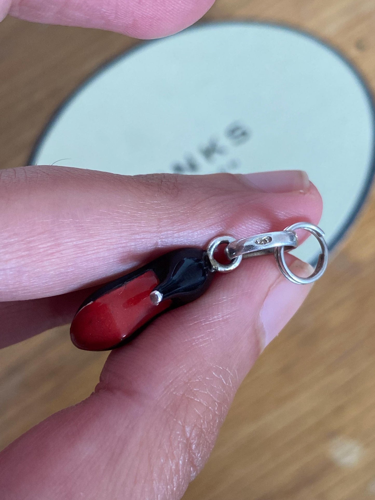 Beautiful vintage genuine rare hallmarked Links of London sterling silver and enamel heeled shoe charm