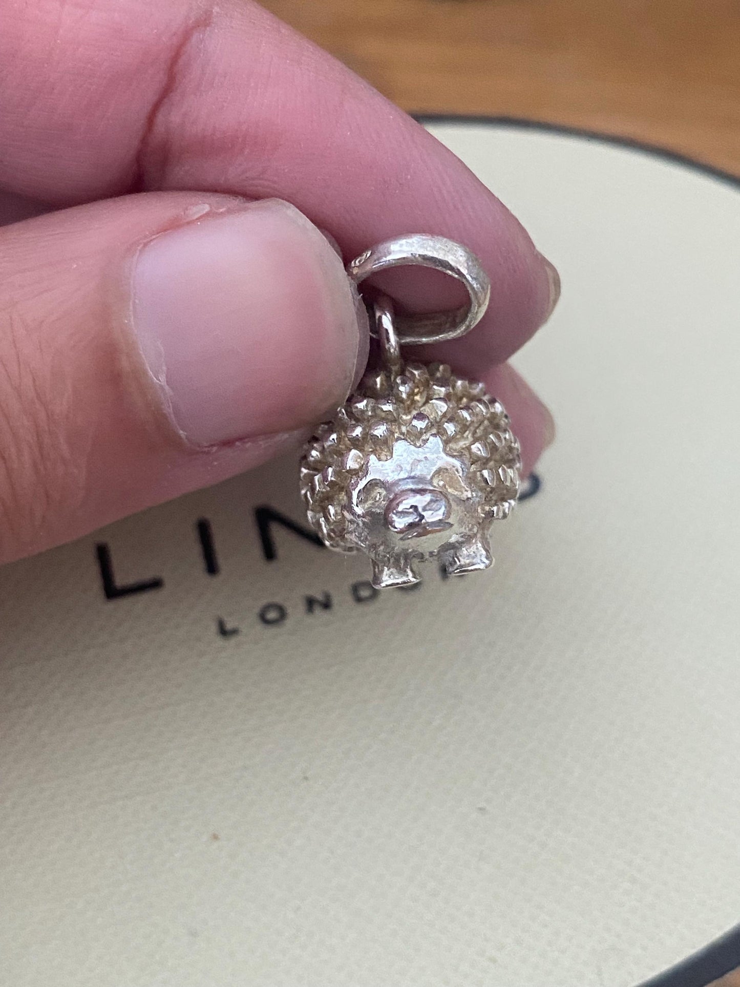 Super cute Vintage Links of London Hedgehog Charm, Sterling Silver, Hallmarked, Genuine