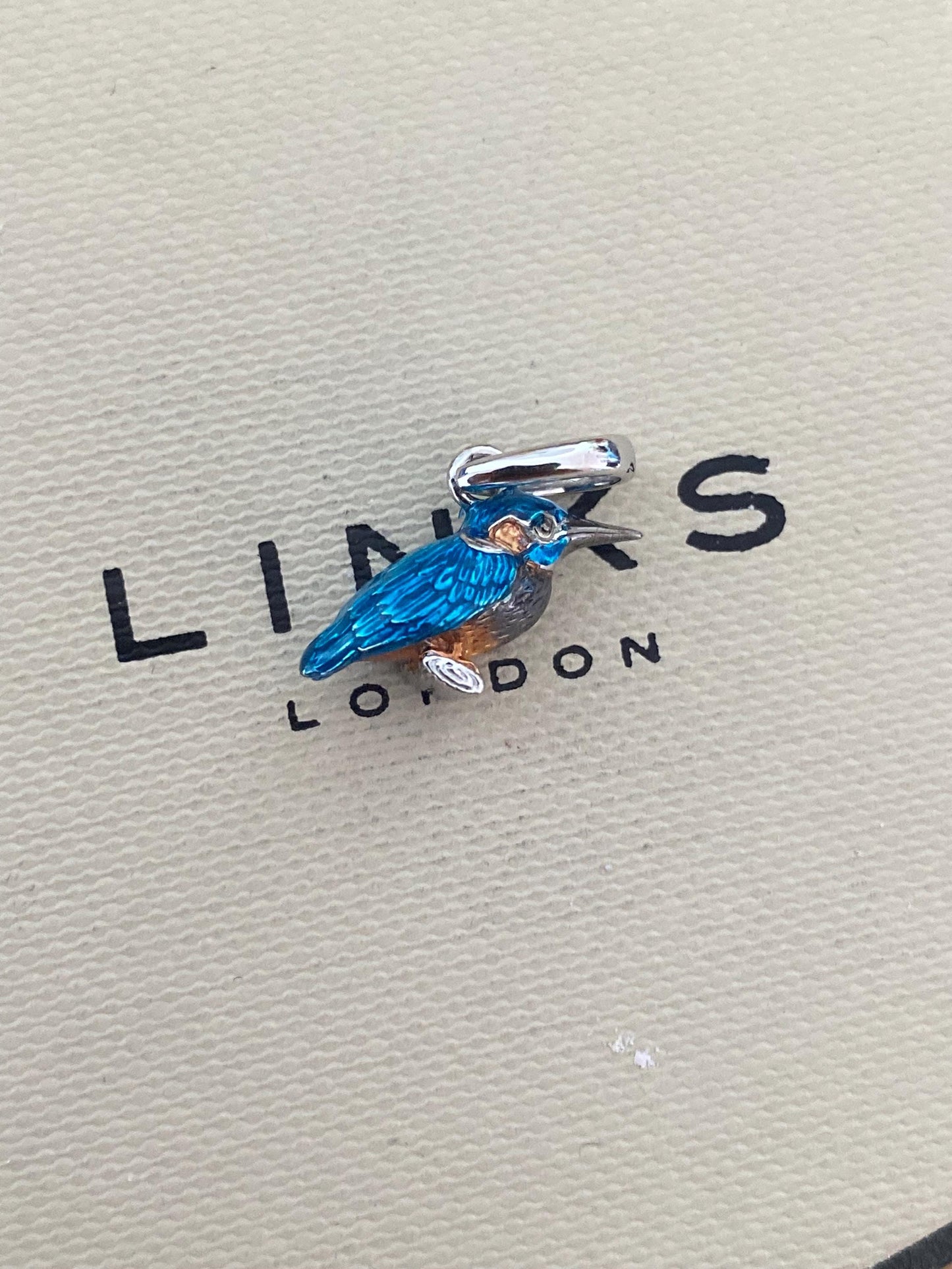 Brand new Absolutely stunning and extremely rare LINKS OF LONDON King Fisher Charm Pendant with Blue Enamel, genuine, boxed
