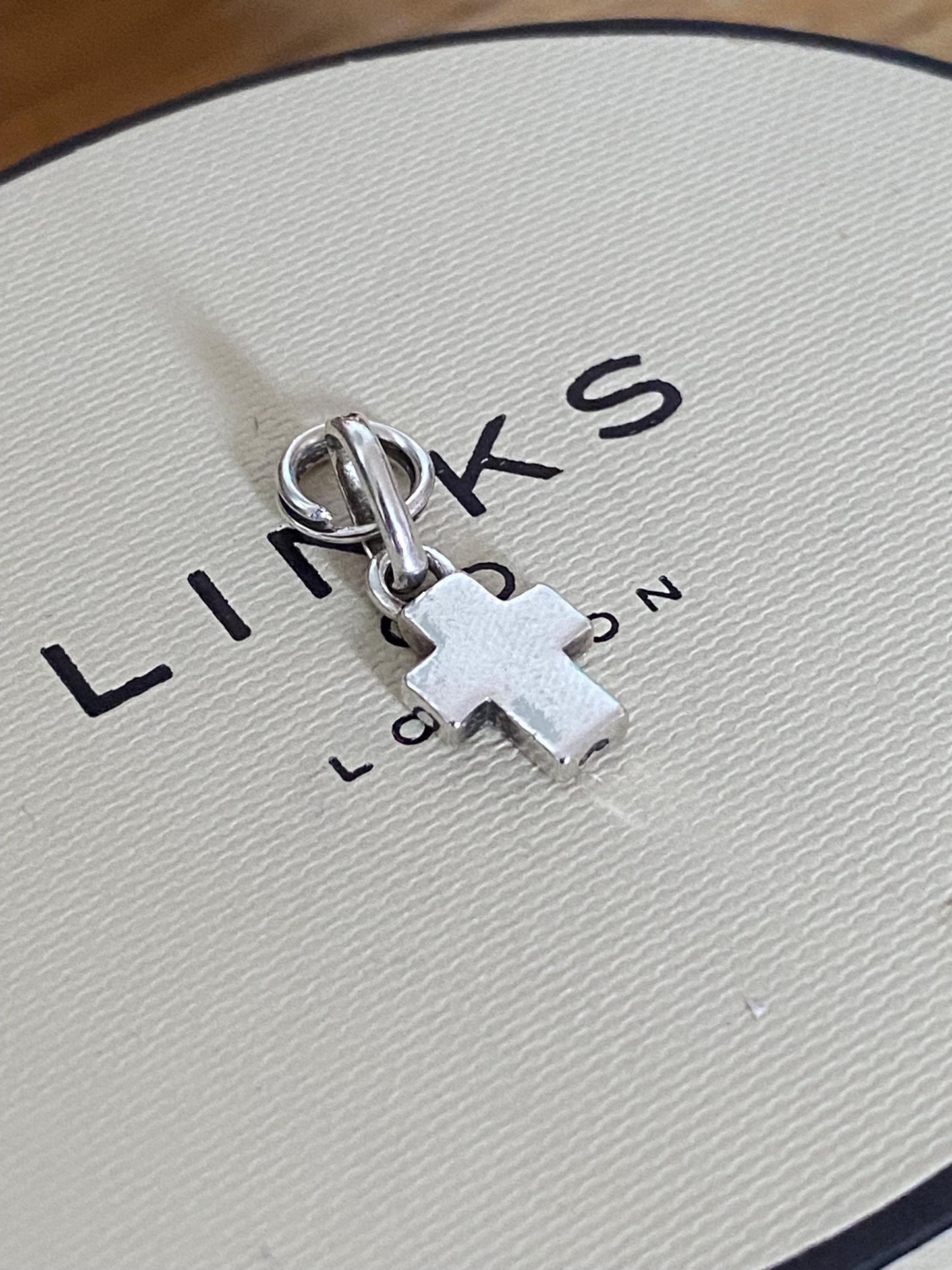 Very rare Links of London cross charm sterling silver, lovely vintage condition, genuine