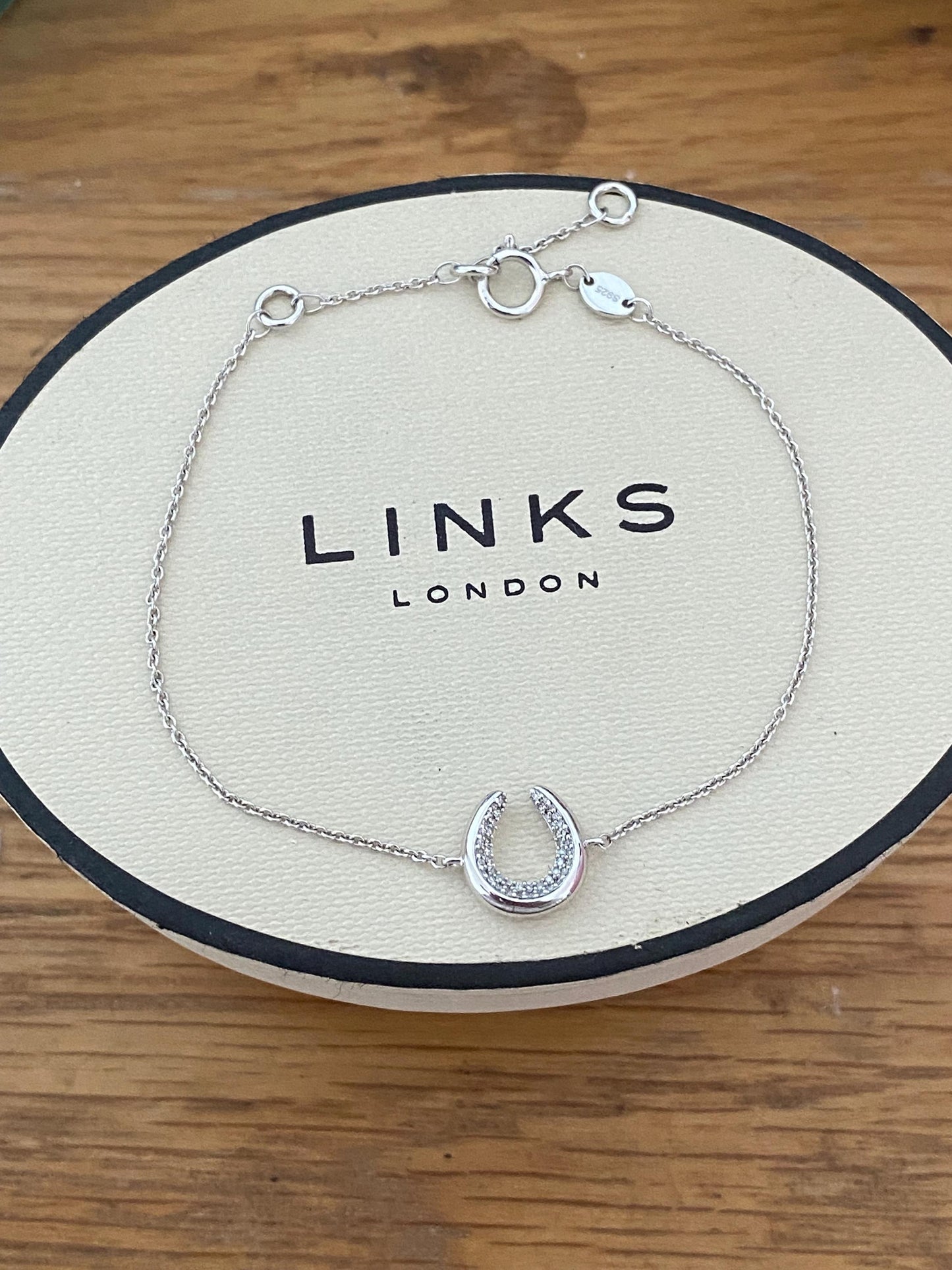 LINKS OF LONDON diamond Essentials Ascot Horseshoe Bracelet, Sterling silver, Genuine, Assay Hallmarked