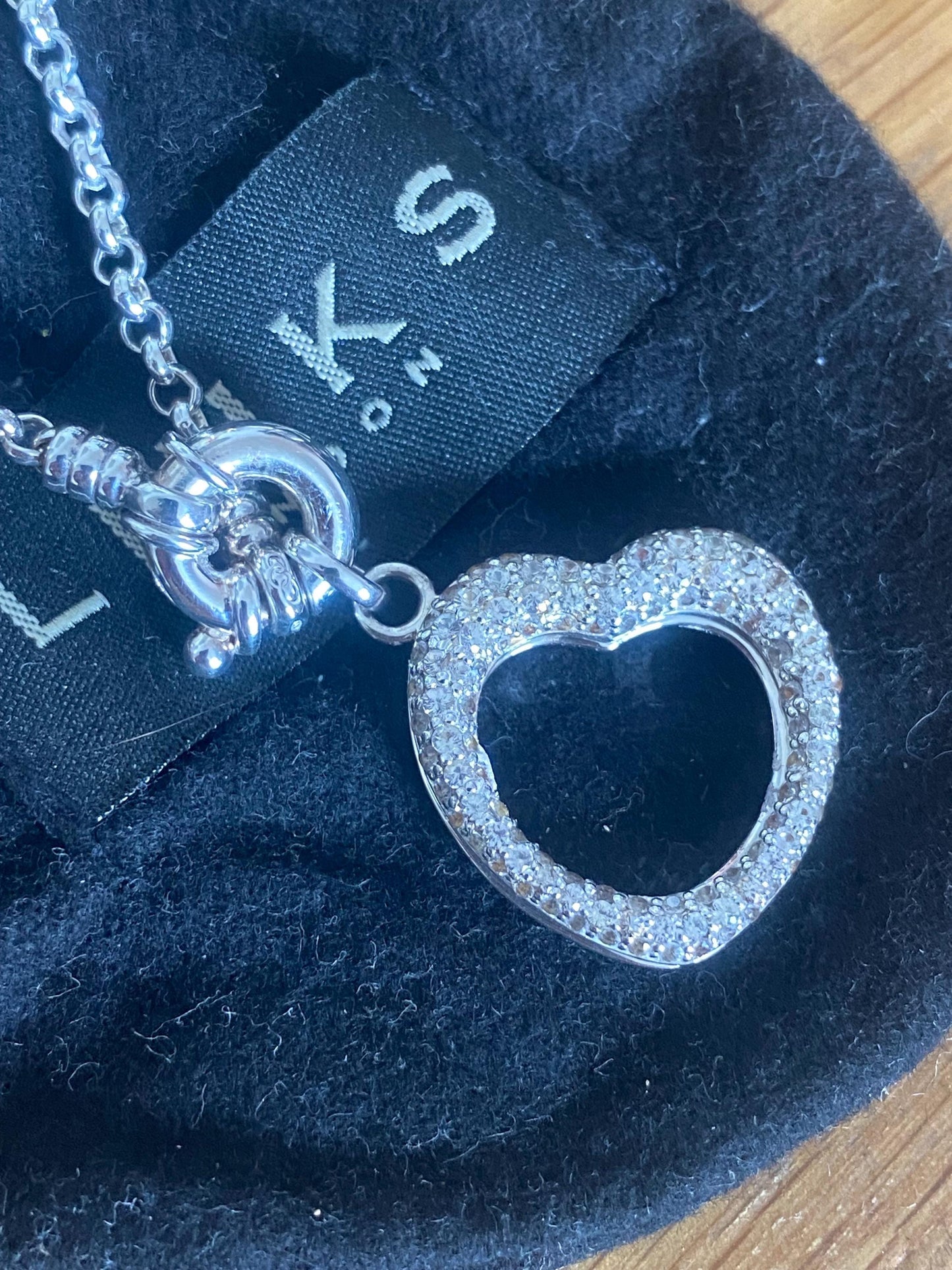 Genuine LINKS OF LONDON Sterling Silver Hallmarked Belcher Necklace With kindred hearts charm, Boxed