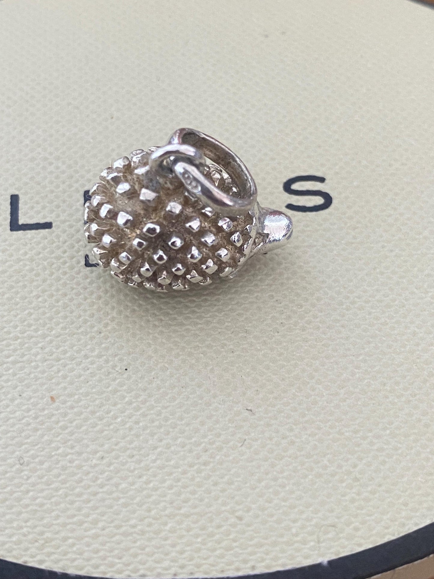Super cute Vintage Links of London Hedgehog Charm, Sterling Silver, Hallmarked, Genuine