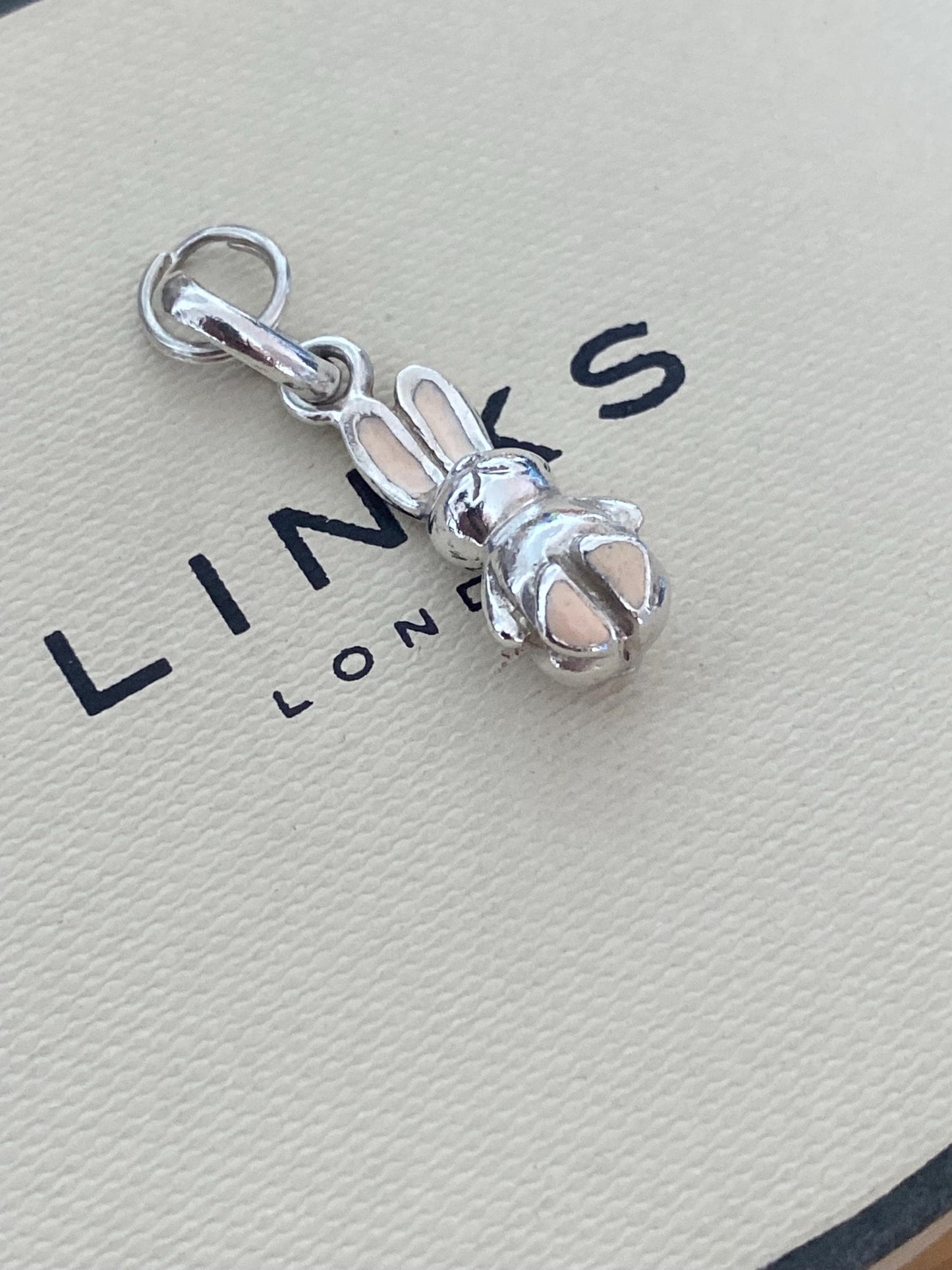 Genuine Links Of London Sterling Silver bunny Vintage charm, super cute!