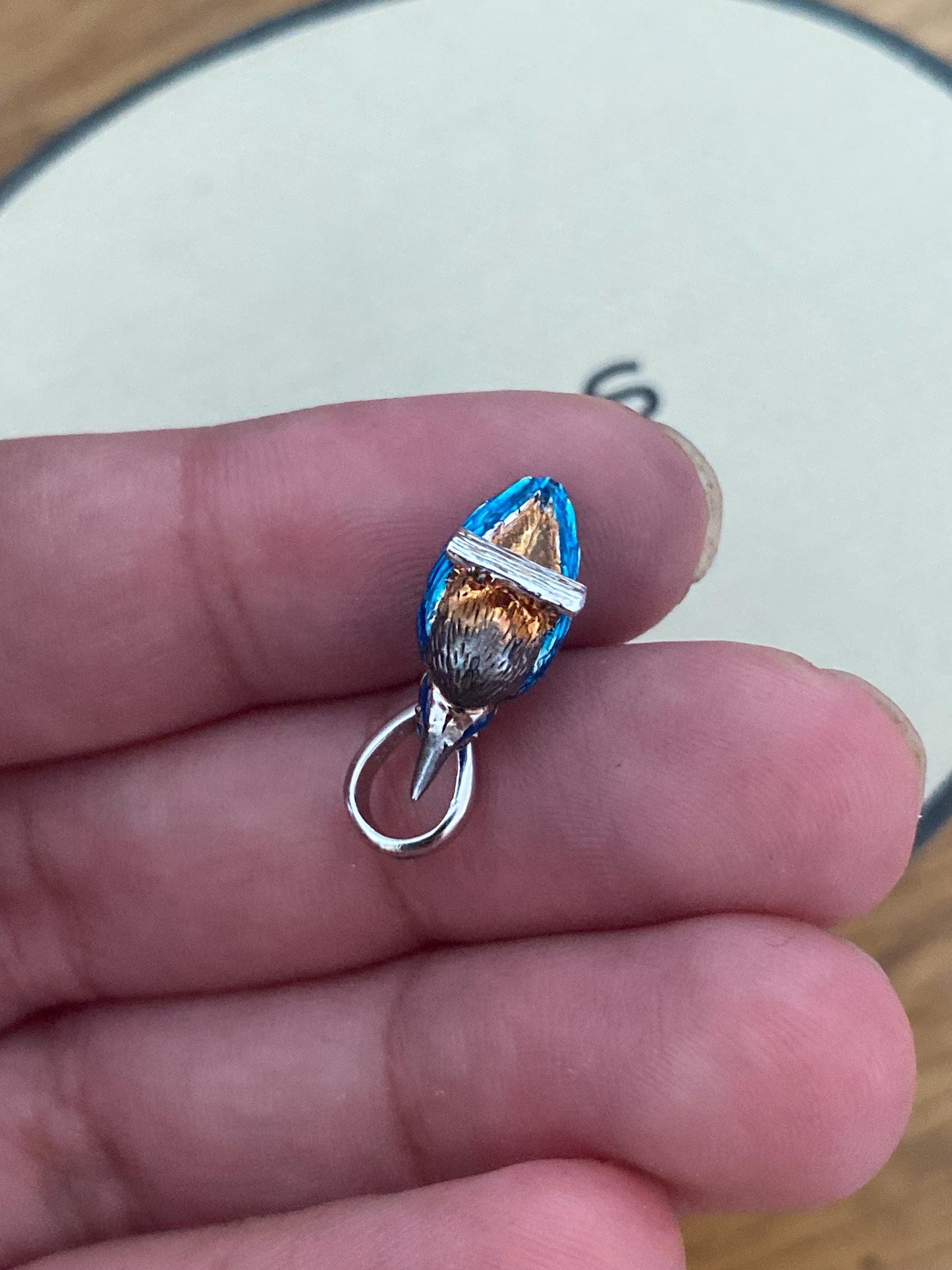 Brand new Absolutely stunning and extremely rare LINKS OF LONDON King Fisher Charm Pendant with Blue Enamel, genuine, boxed