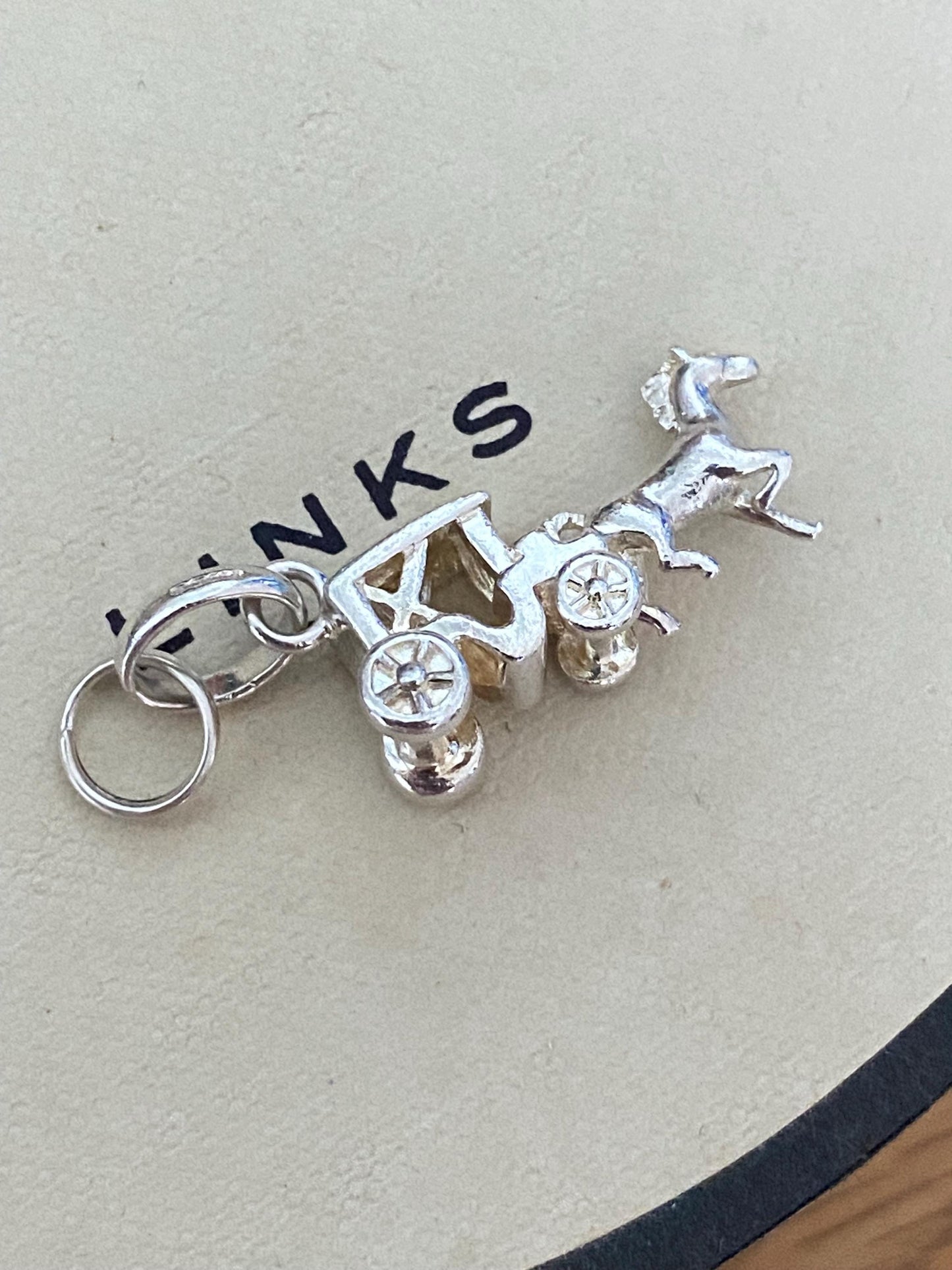 Beautiful Links of London Horse and carriage Charm, Sterling Silver, genuine, very rare