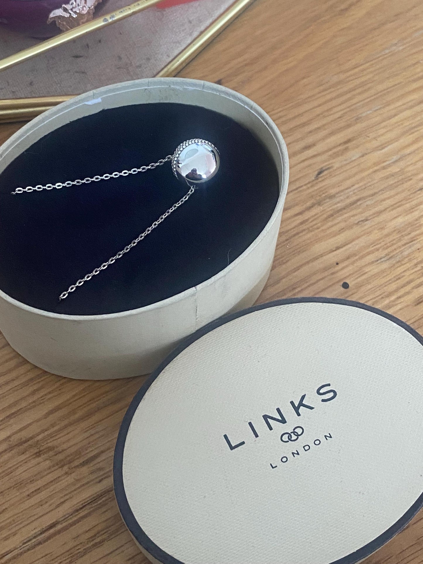 Beautiful brand new vintage rare links of London effervescence ball necklace, sterling silver, with box