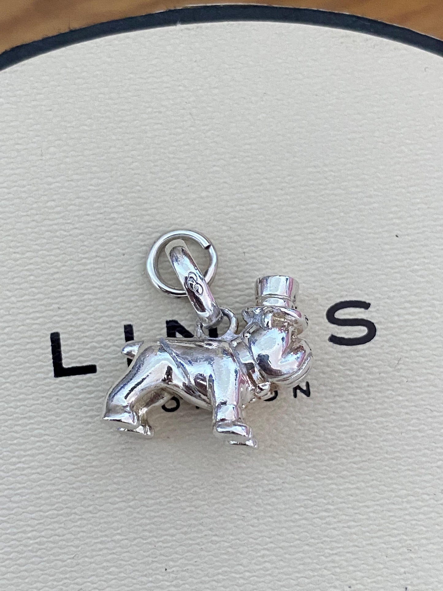 Super cute Links of London British Bull Dog In Top Hat Charm Links Of London, Genuine, Assay Hallmarked