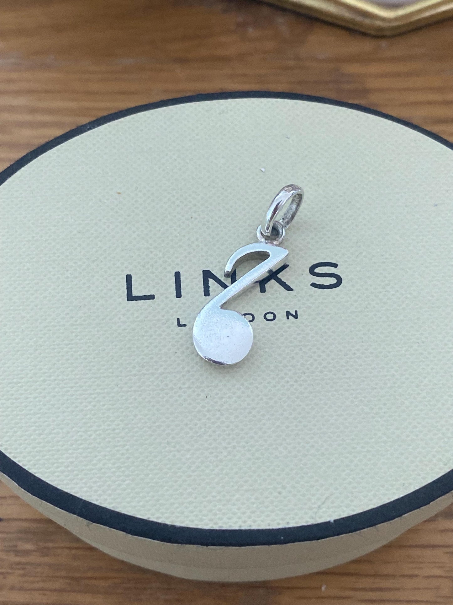 Gorgeous Links of London music note quaver Charm, Sterling Silver, Hallmarked, Fantastic Condition, Genuine