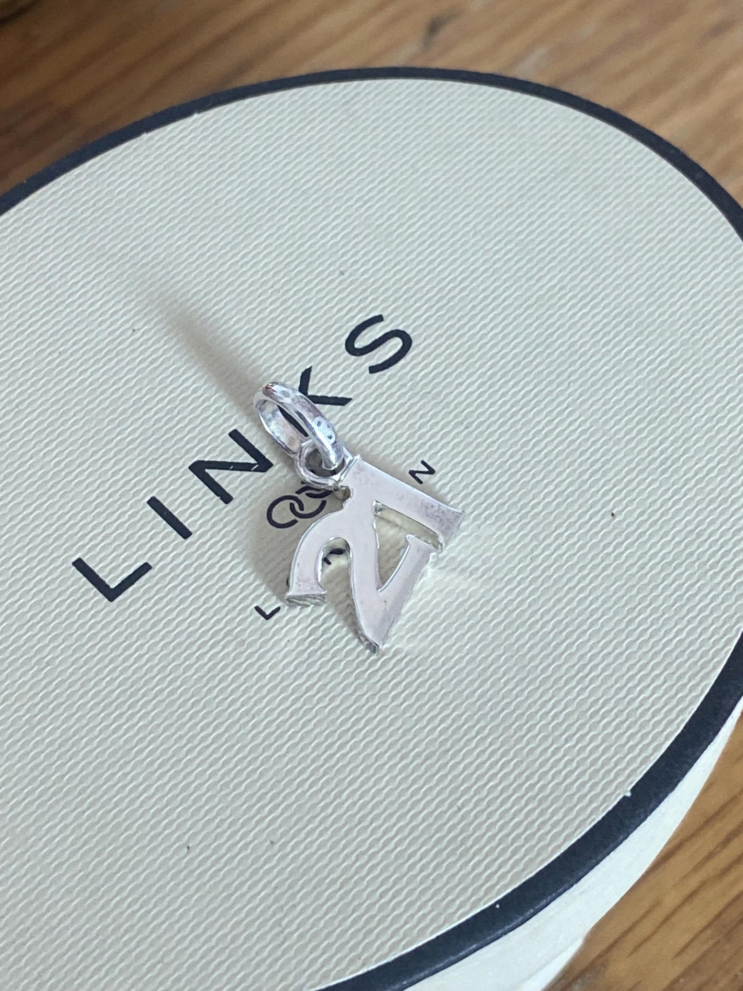Beautiful genuine rare Links of London sterling silver number ‘21’ charm