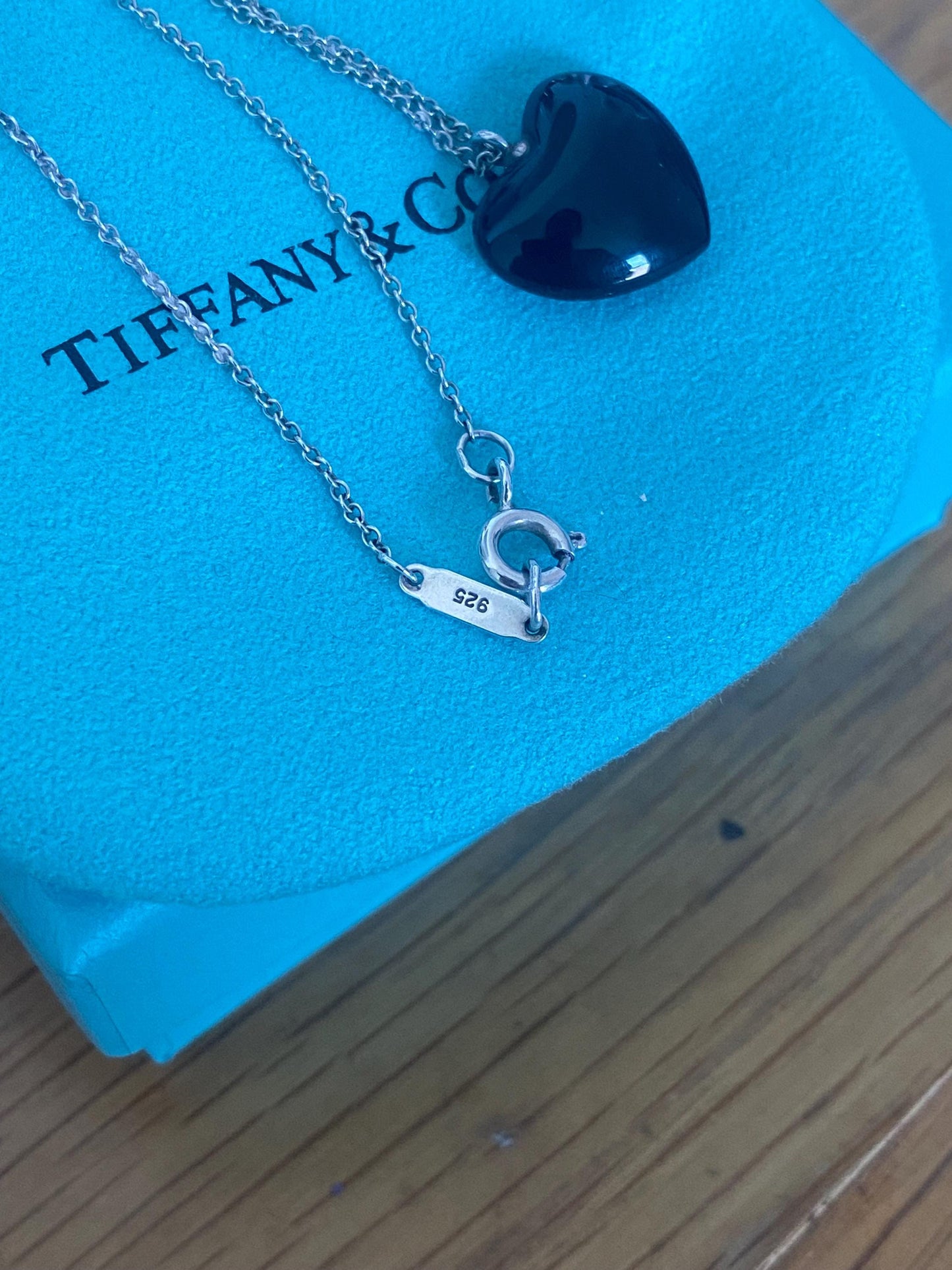 Very rare Tiffany & Co onyx heart sterling silver genuine necklace, boxed