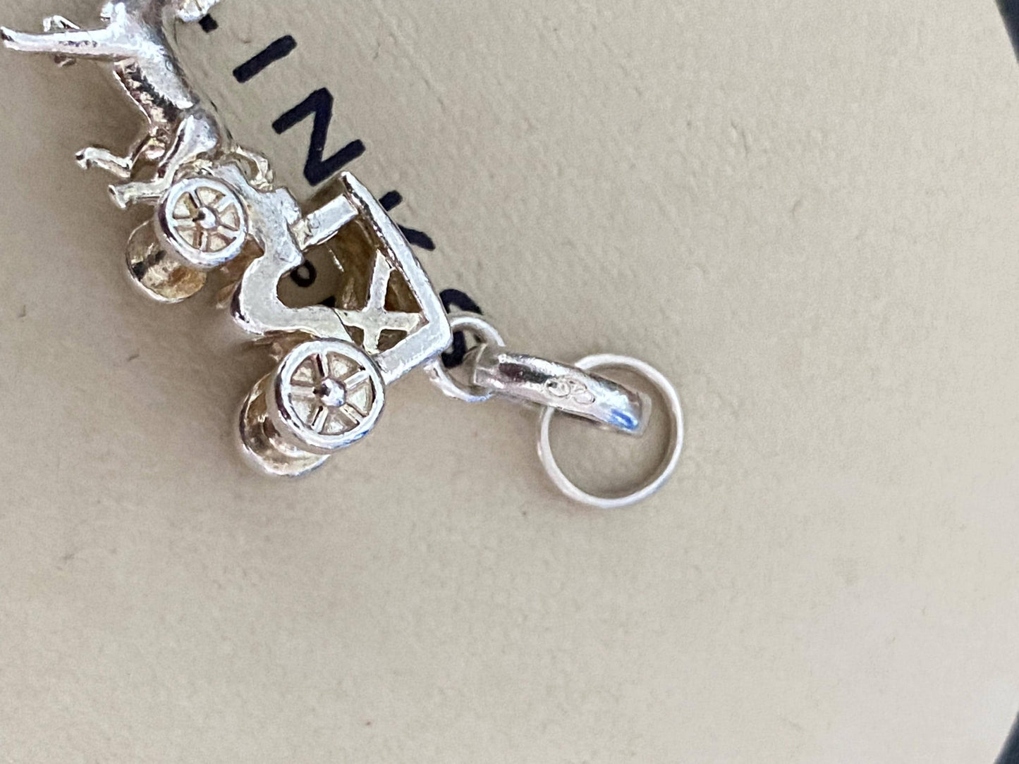 Beautiful Links of London Horse and carriage Charm, Sterling Silver, genuine, very rare