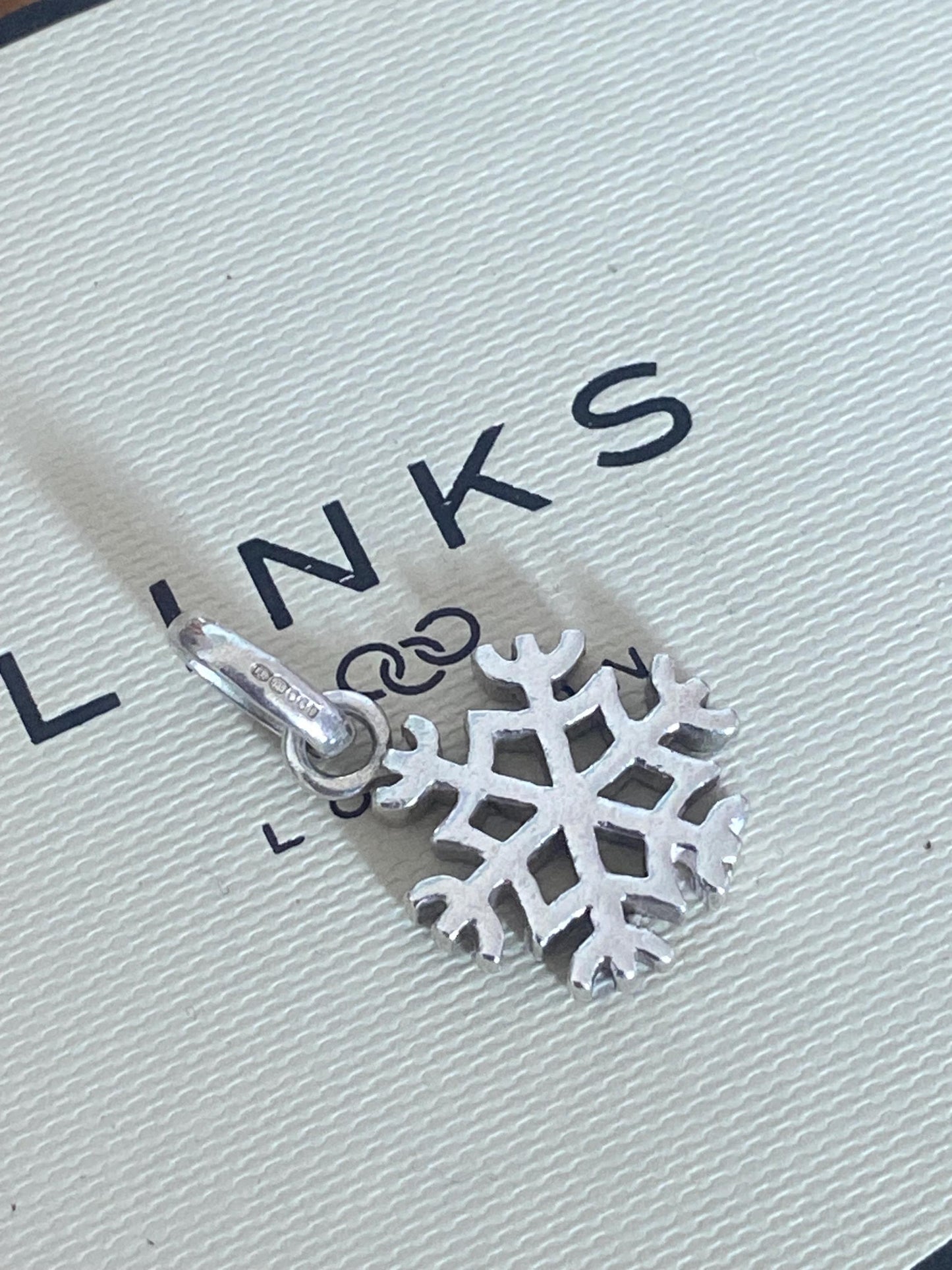 cute genuine rare Links of London sterling silver snowflake hallmarked charm