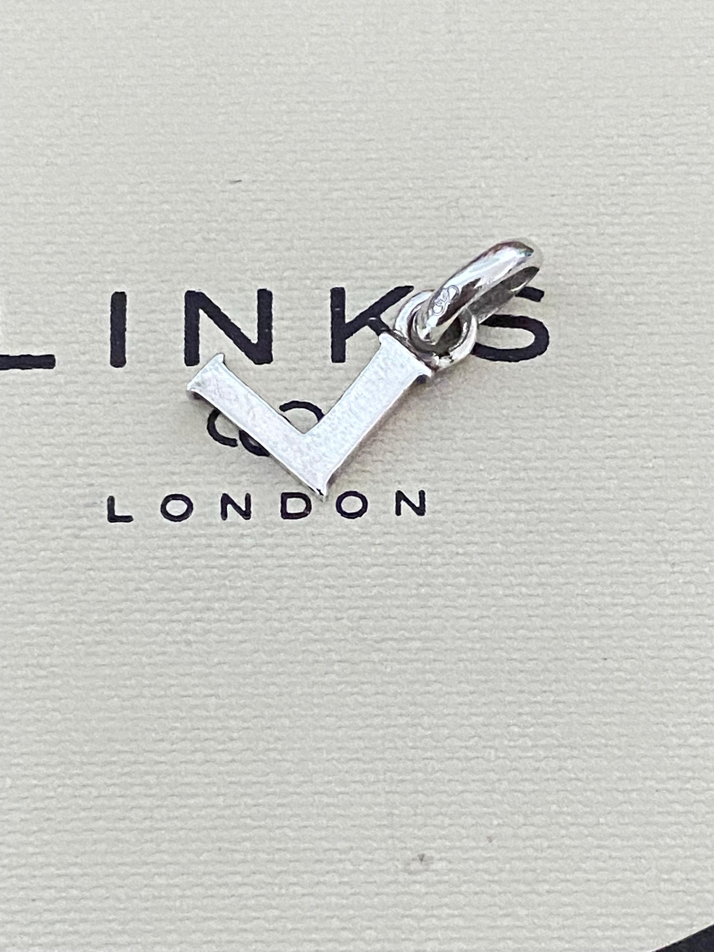 Genuine Links of London sterling silver letter ‘L’ charm