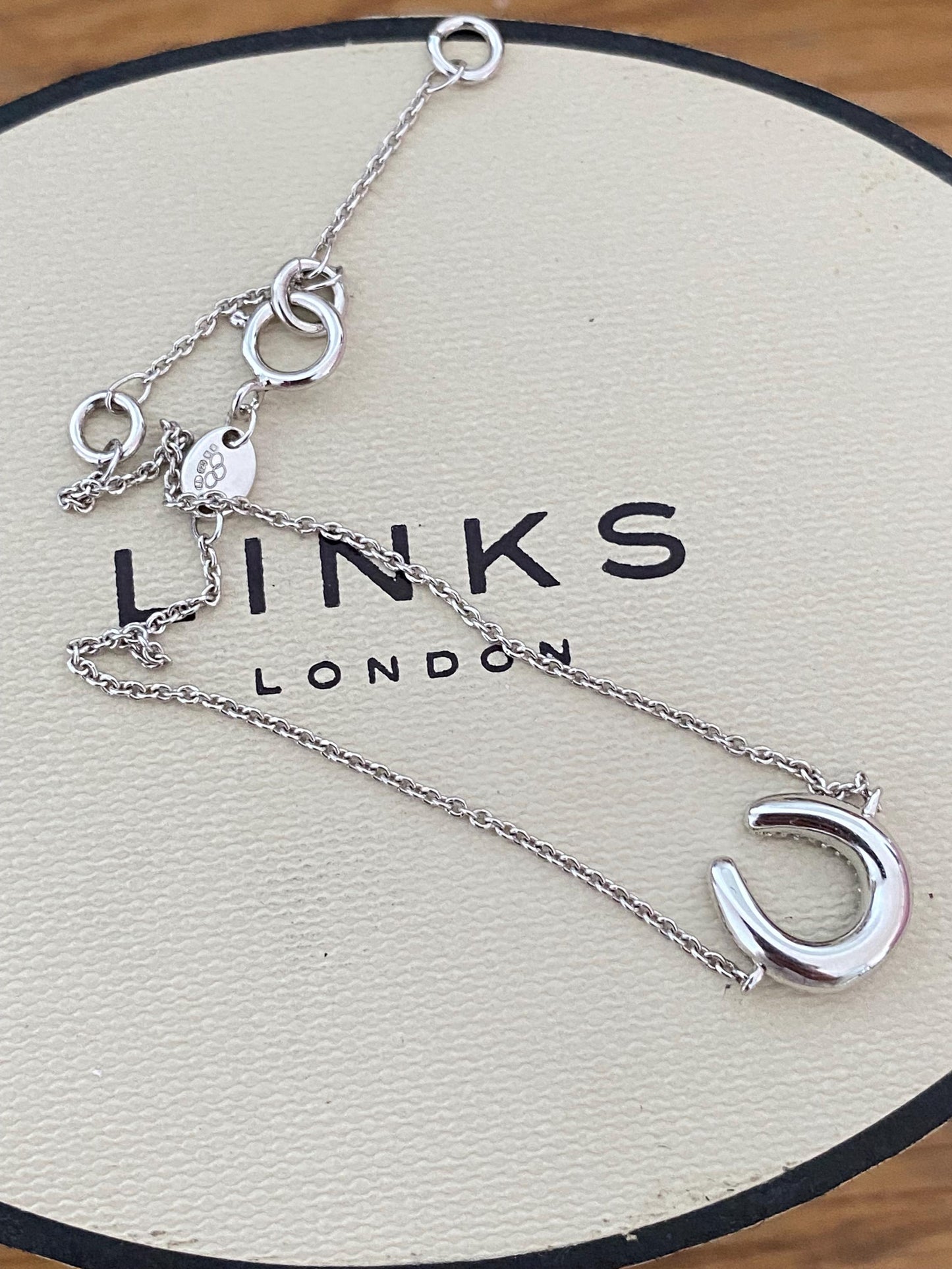 LINKS OF LONDON diamond Essentials Ascot Horseshoe Bracelet, Sterling silver, Genuine, Assay Hallmarked