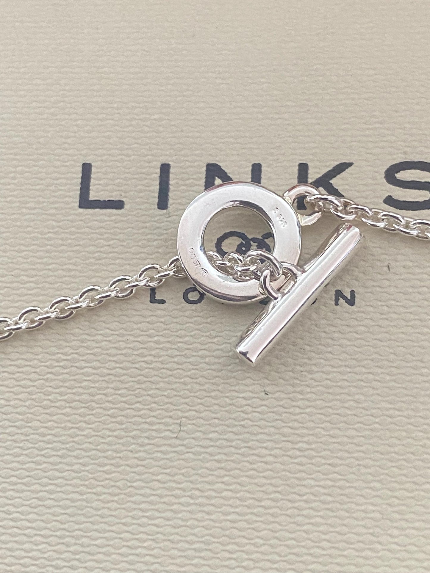 Beautiful Links of London Toggle Necklace with a Links of London flat Heart Charm, Sterling Silver, Hallmarked, with box