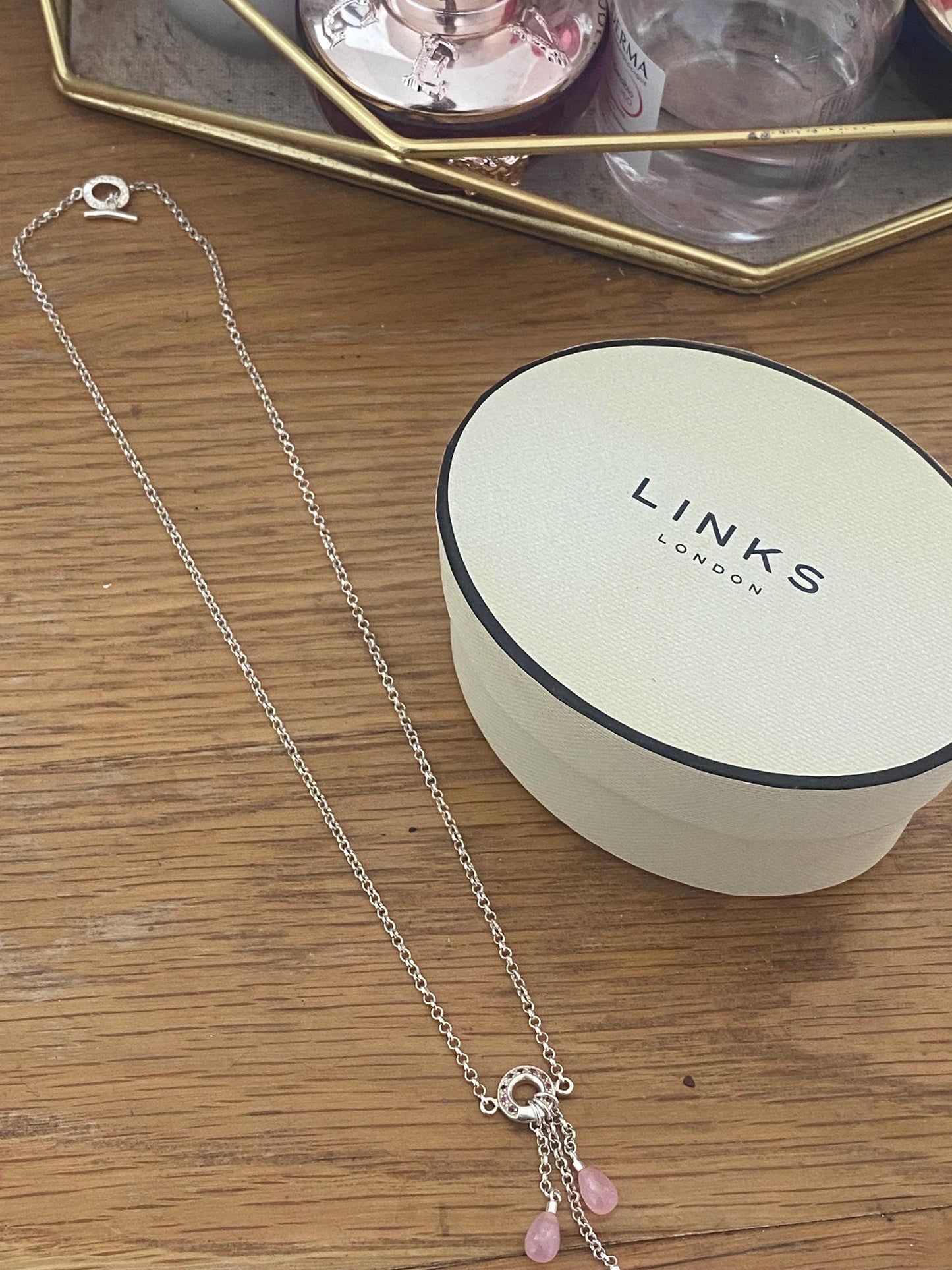 Very rare, gorgeous Links of London pink jade Droplet, T bar Necklace, Sterling Silver, assay Hallmarked and in box