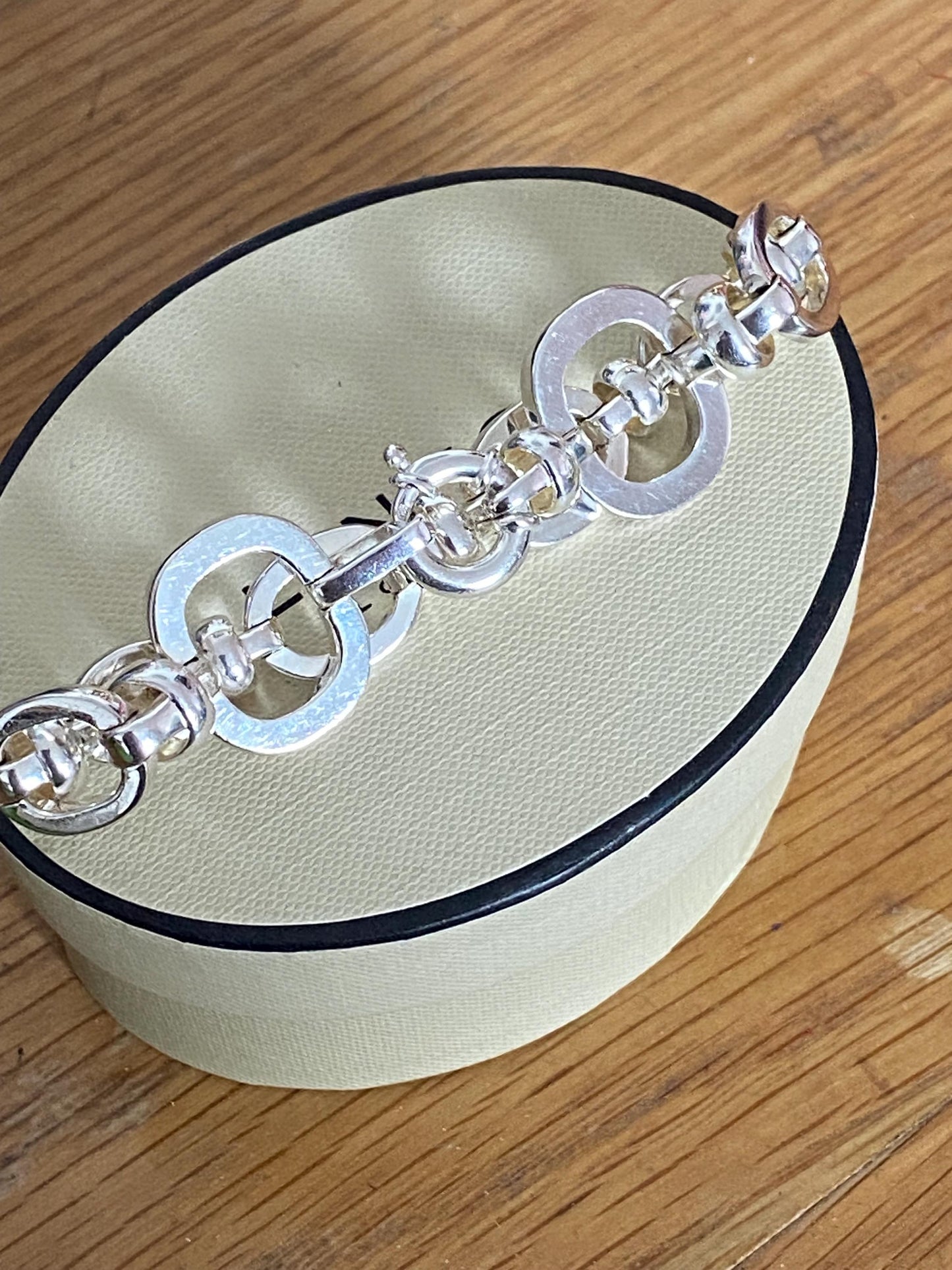 Beautiful genuine Links of London Brit Lines chunky Chain Bracelet with Senorita Clasp, sterling silver, assay hallmarked