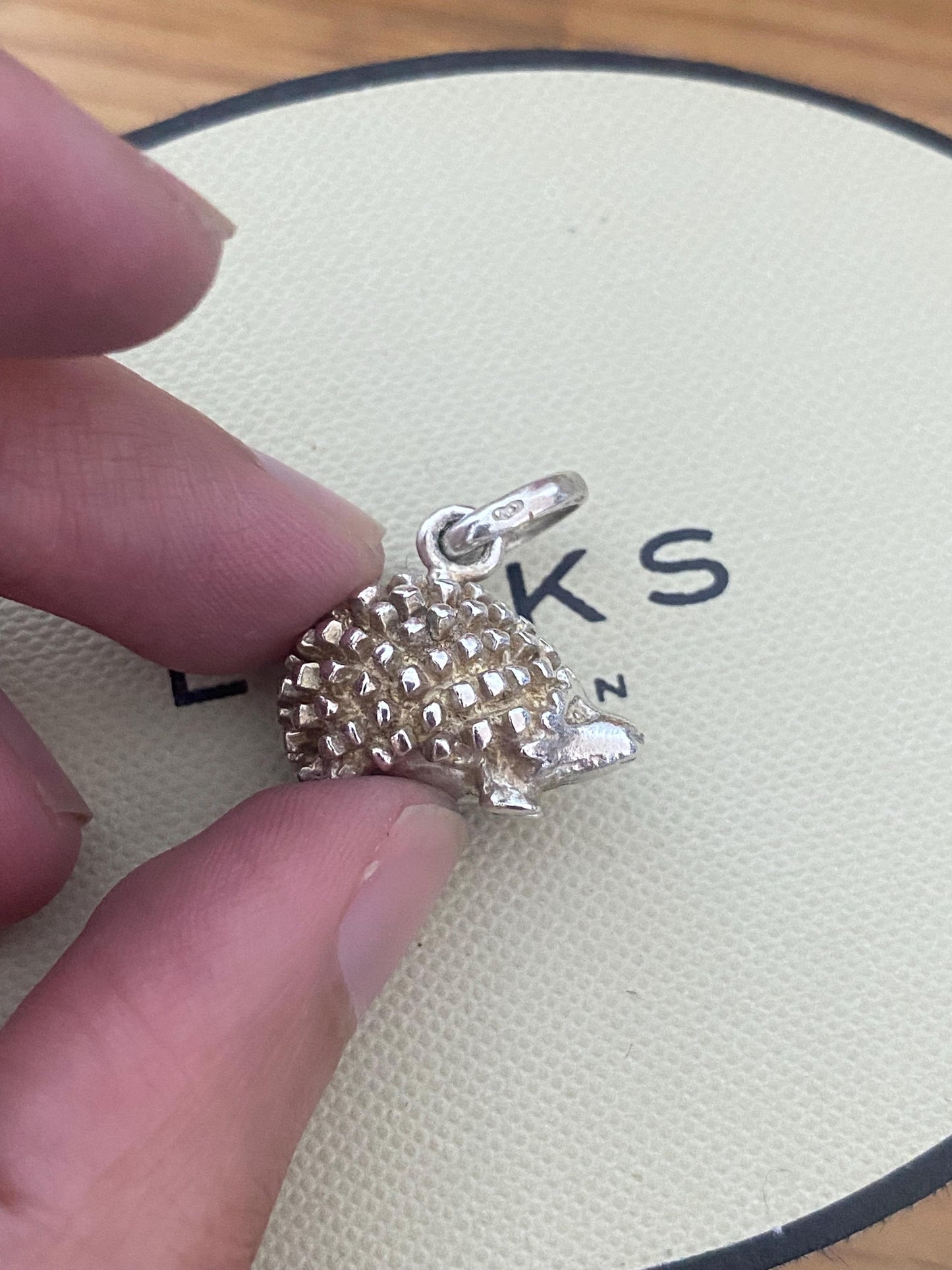 Super cute Vintage Links of London Hedgehog Charm, Sterling Silver, Hallmarked, Genuine