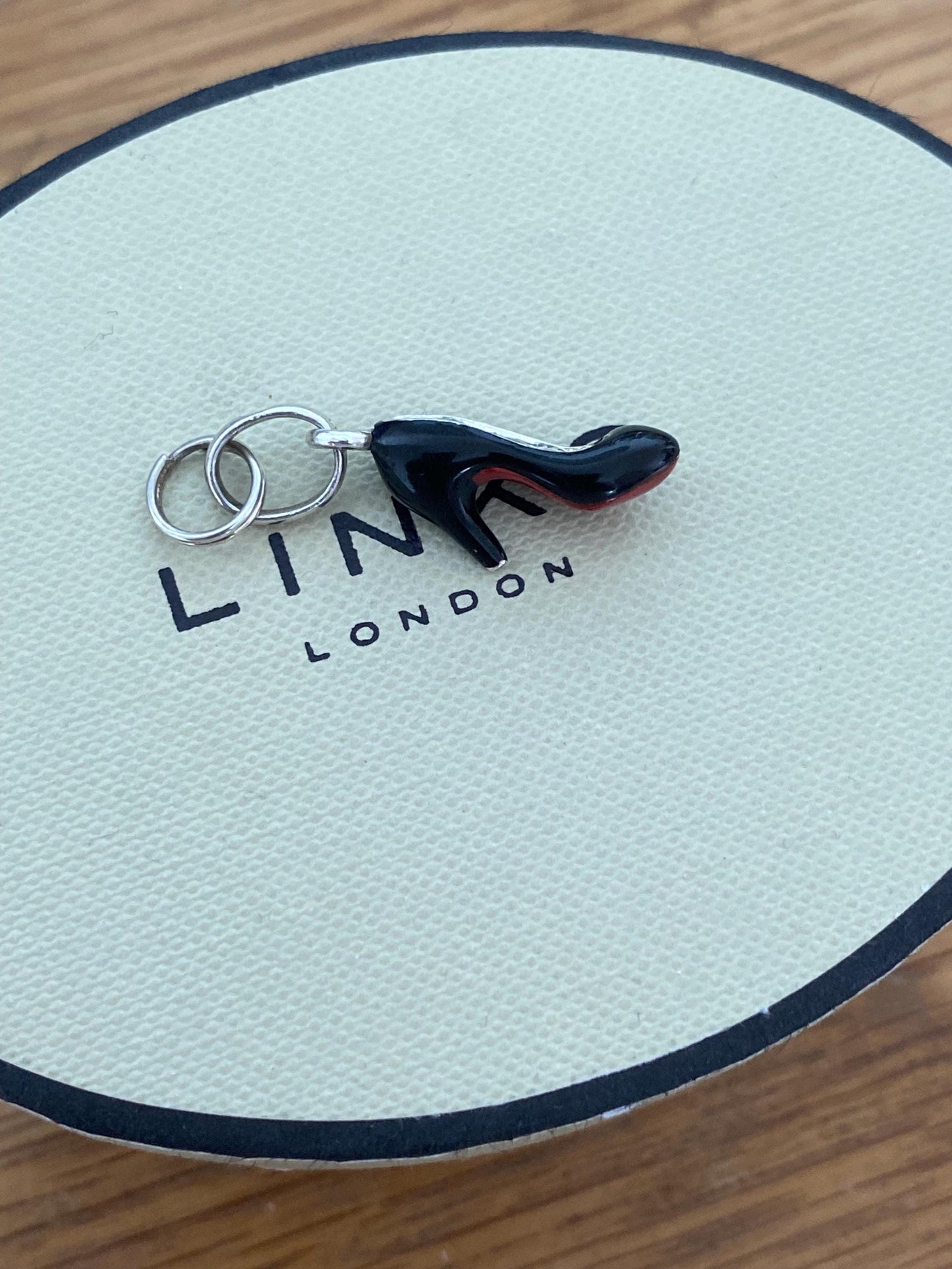 Beautiful vintage genuine rare hallmarked Links of London sterling silver and enamel heeled shoe charm