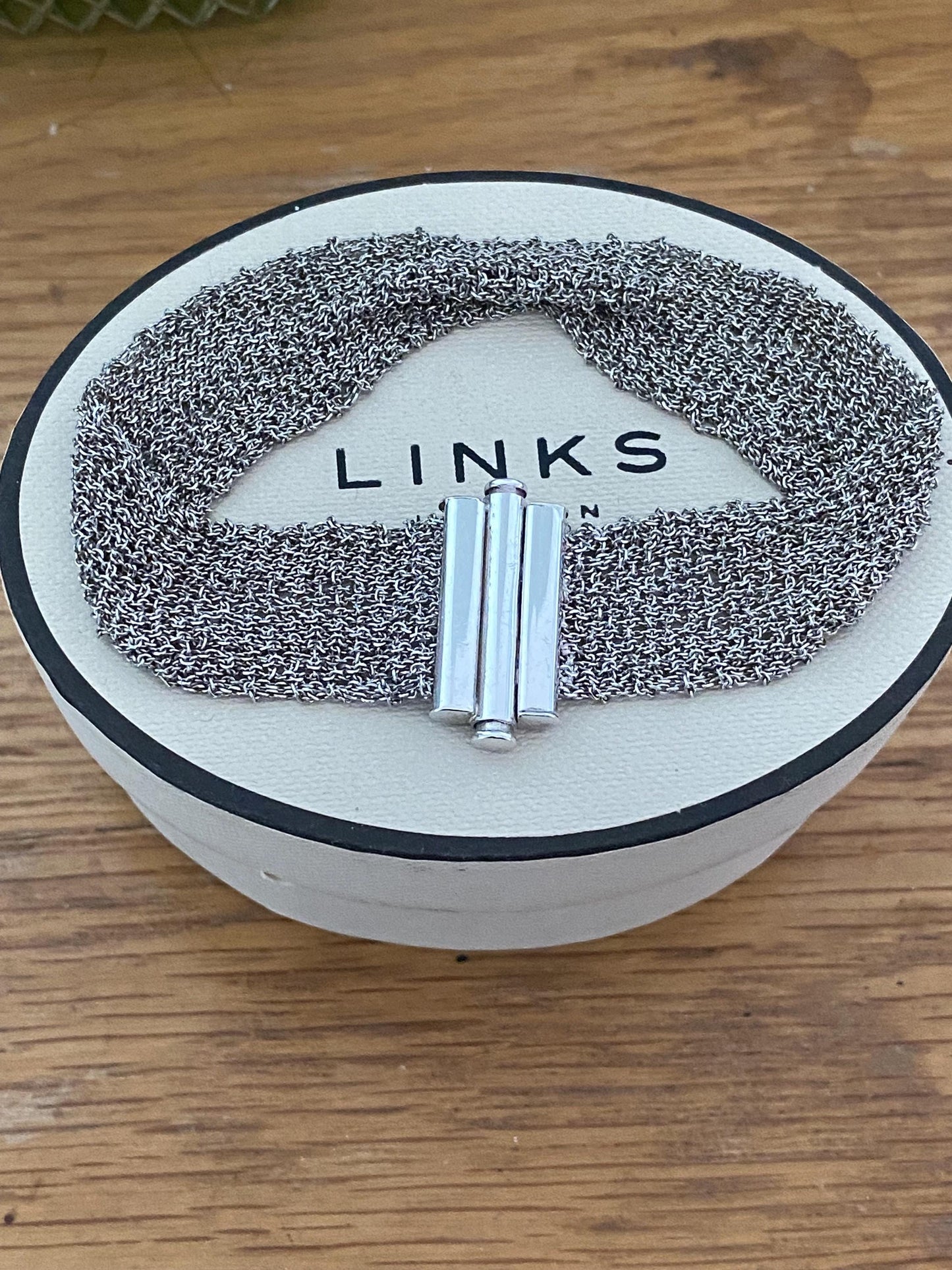 Rare Genuine LINKS OF LONDON Hallmarked Silver mesh Bracelet With Box