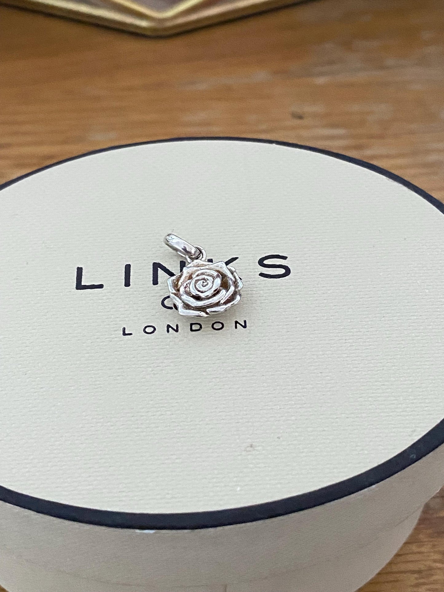 Gorgeous Links of London Rose Charm, Sterling Silver, Hallmarked, Fantastic Condition, Genuine