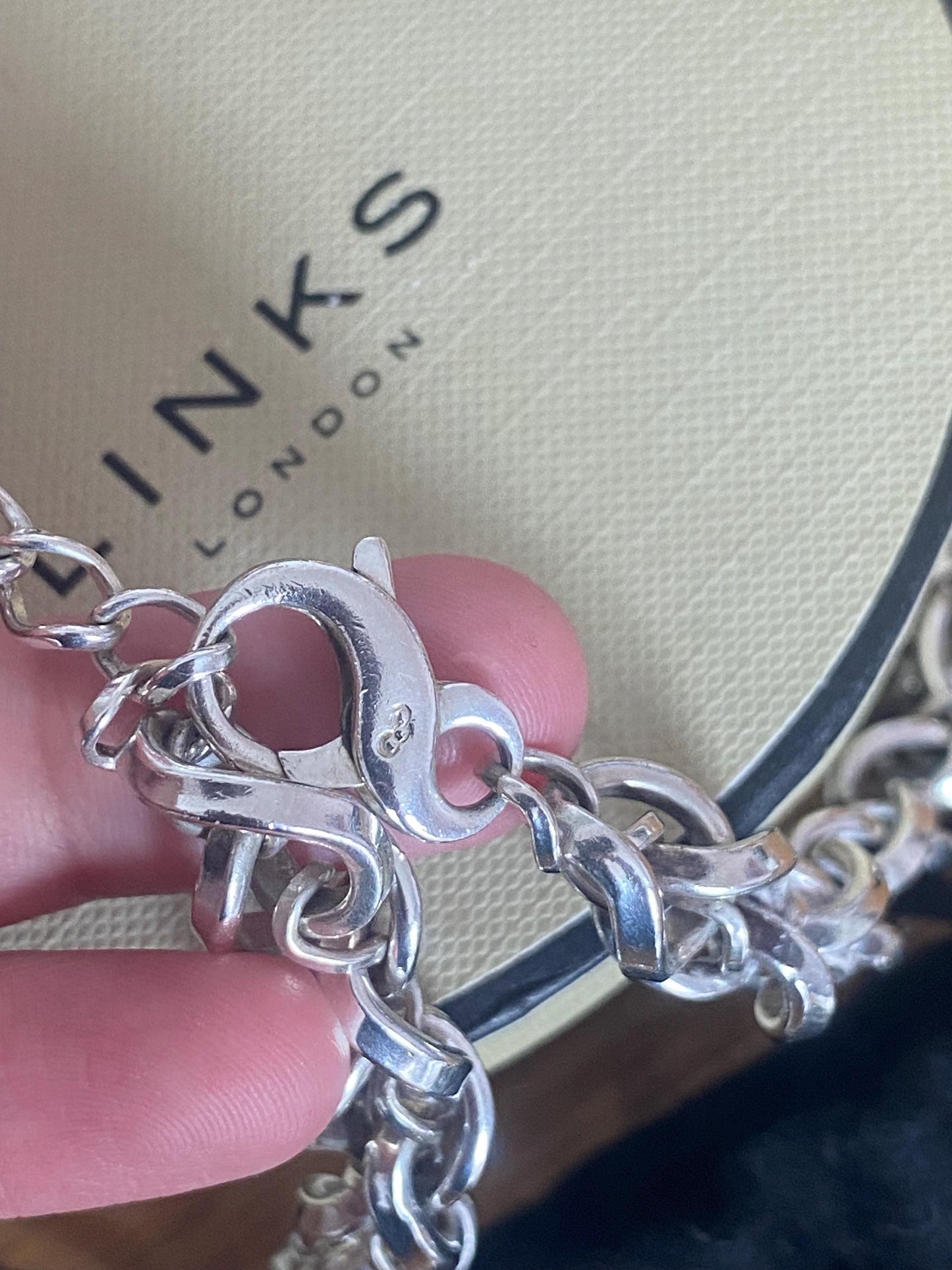 Rare heavy Genuine LINKS OF LONDON Hallmarked Silver infinity necklace With Box