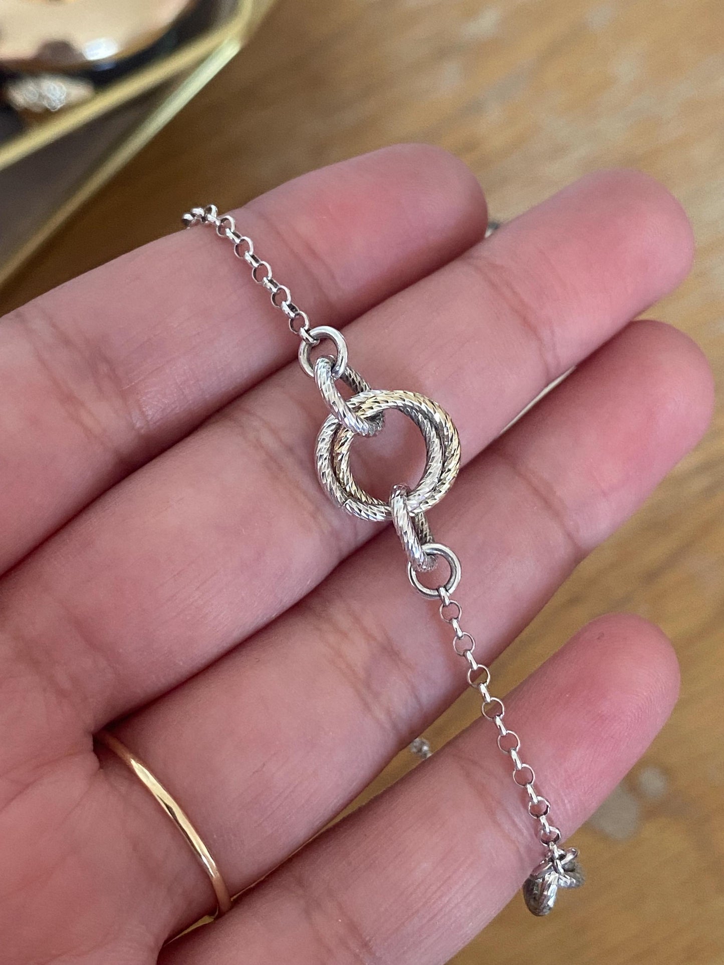 Stunning Links of London aroura bracelet, sterling silver, genuine