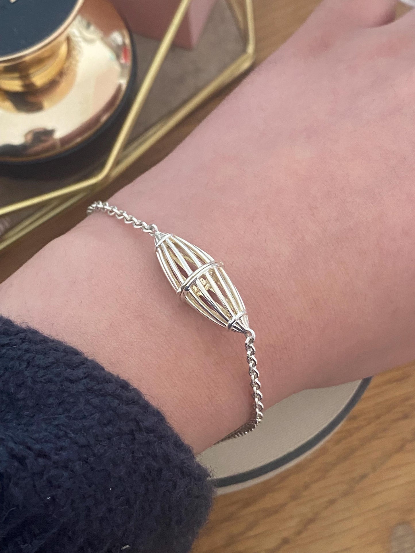 Beautiful vintage very rare links of London cage charm toggle bracelet, sterling silver