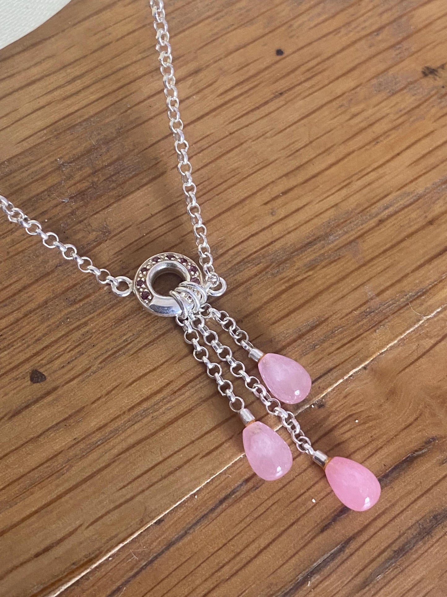 Very rare, gorgeous Links of London pink jade Droplet, T bar Necklace, Sterling Silver, assay Hallmarked and in box