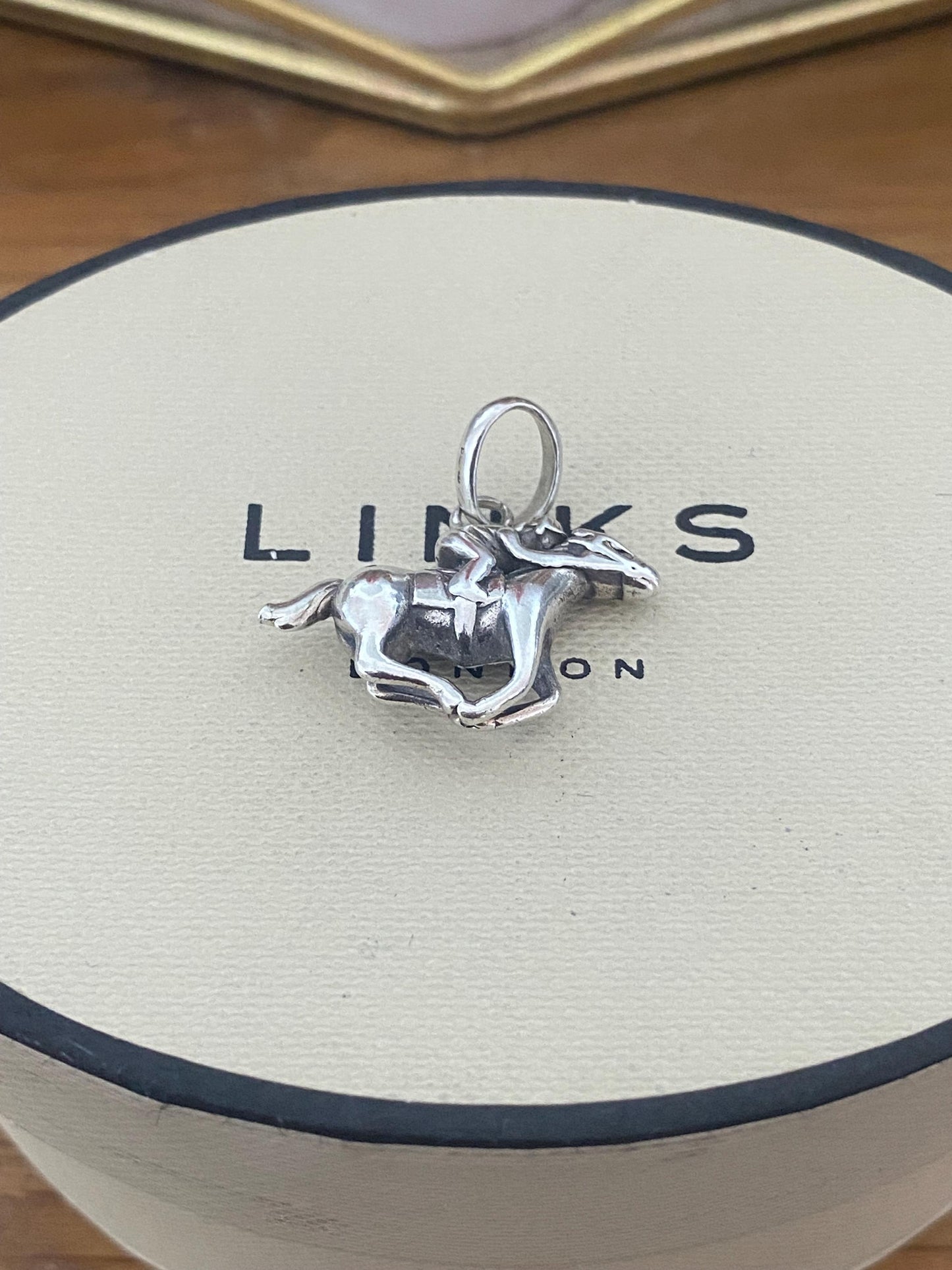 Beautiful Links of London Ascot Race Horse Charm, Sterling Silver, genuine