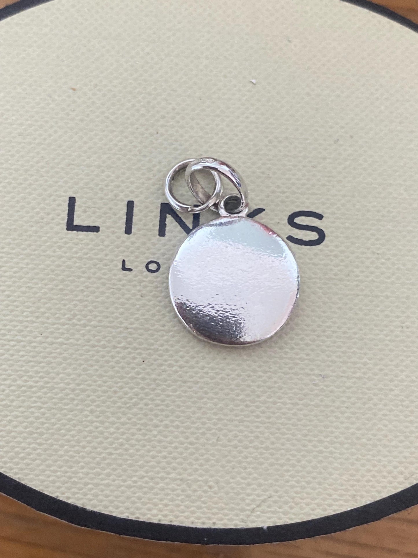Fabulous Links of London smiley face Charm, Sterling Silver, Stamped, Hallmarked, Lovely Condition, Genuine