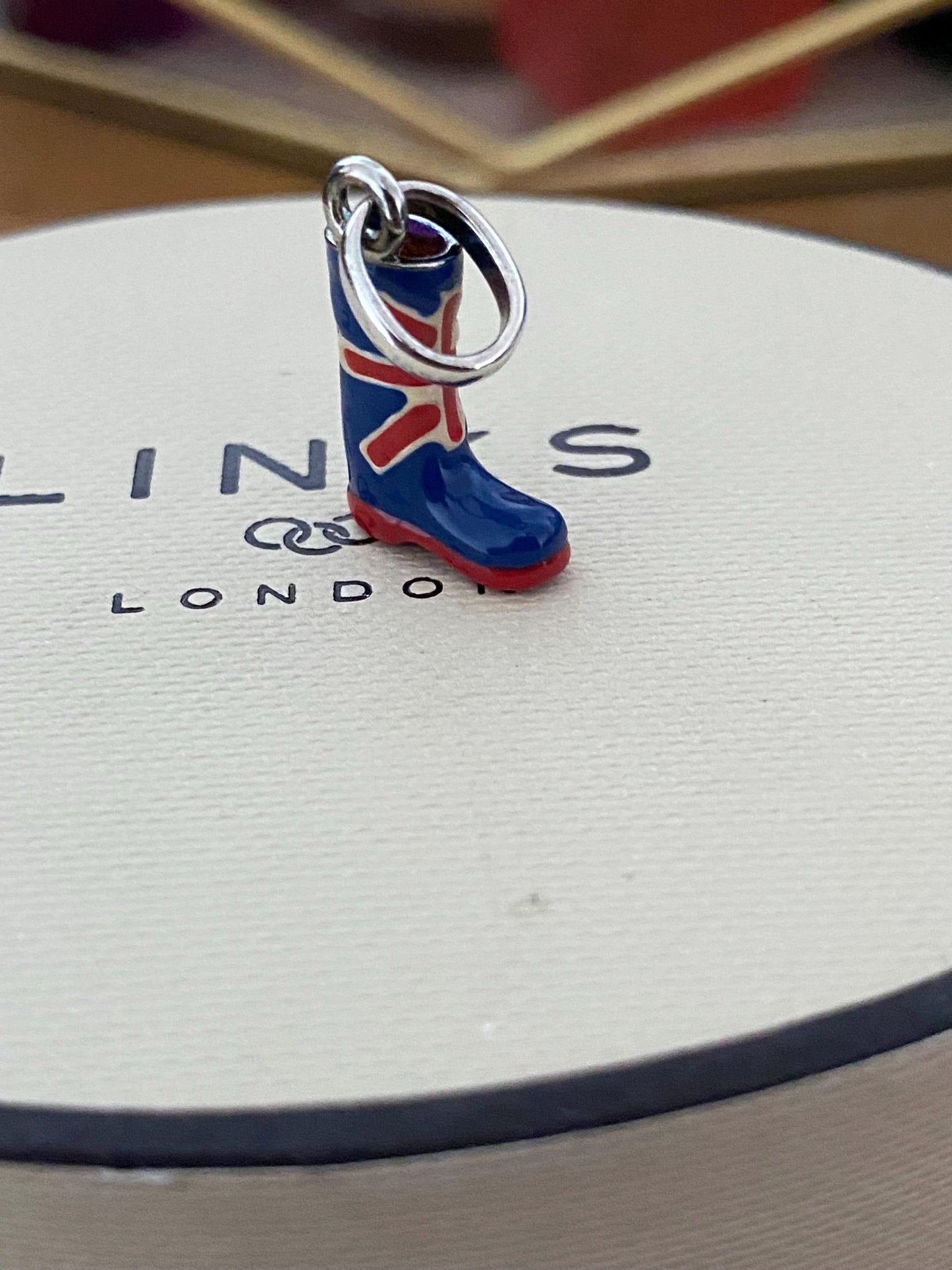 Beautiful Links of London welly boot with Union Jack enamel detailing charm, new conditon, sterling silver, very rare
