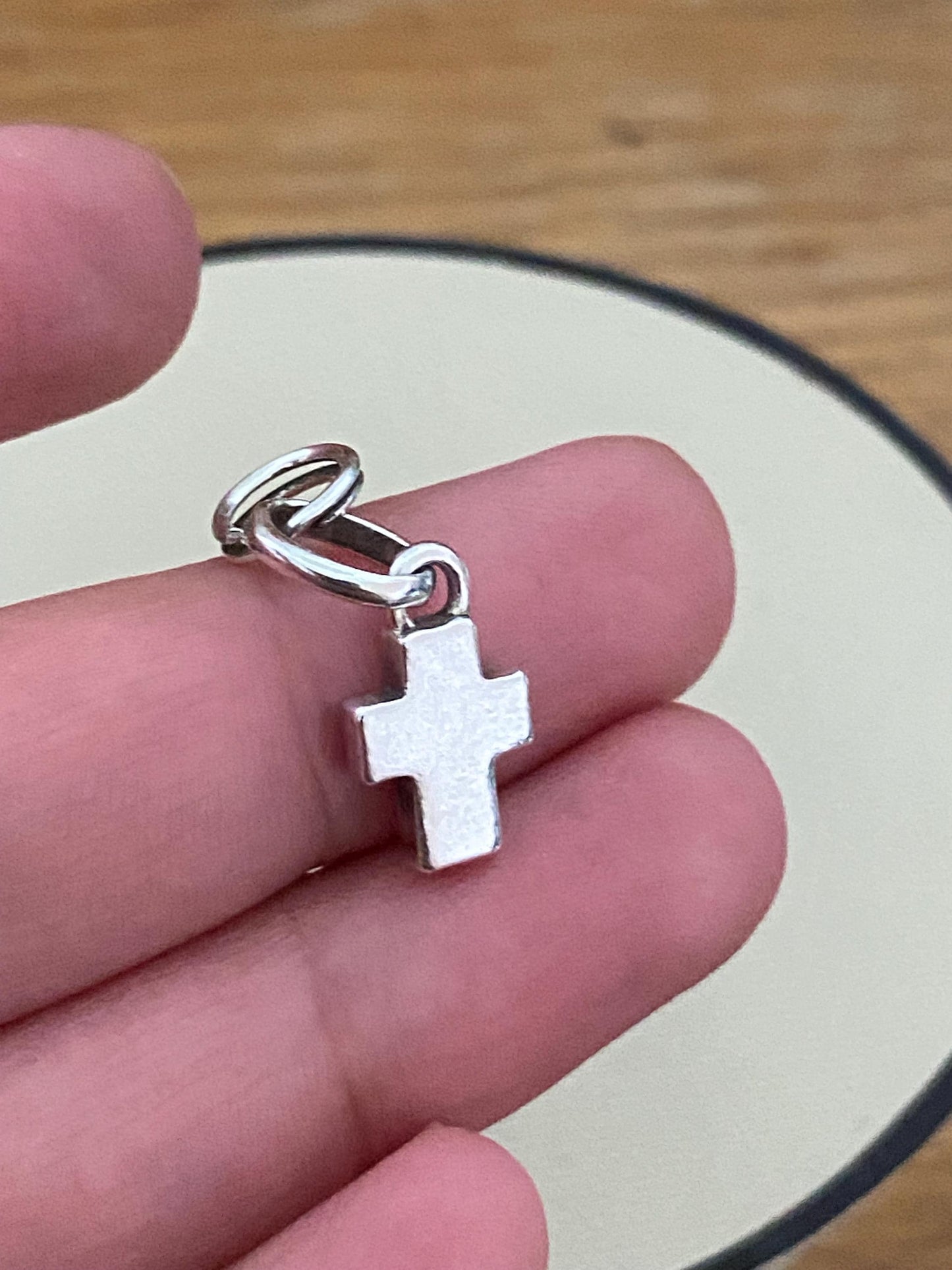 Very rare Links of London cross charm sterling silver, lovely vintage condition, genuine