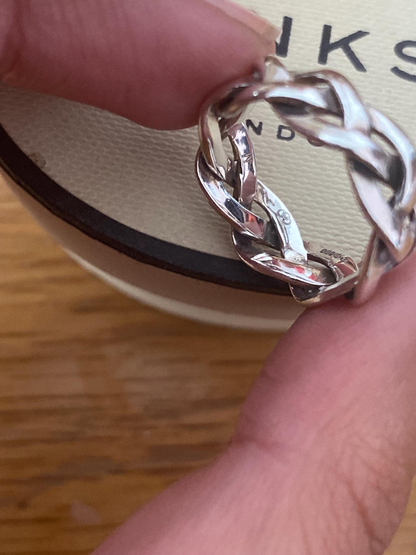 Genuine Links of London Infinity band Ring, Sterling Silver, Size M, with box