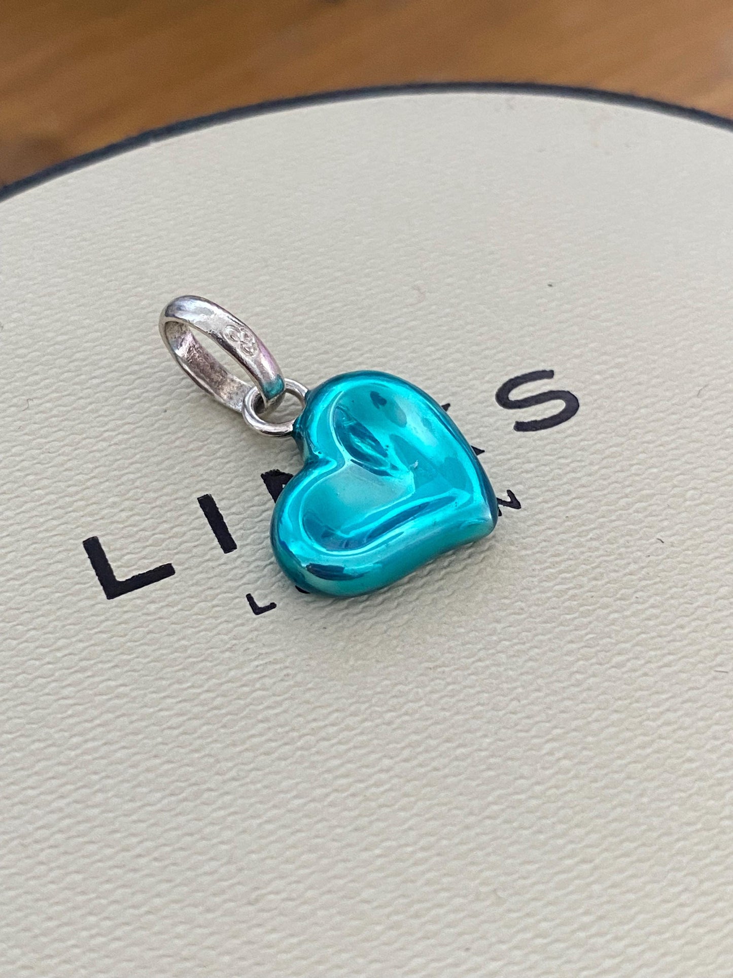 Beautiful genuine rare hallmarked Links of London sterling silver and blue enamel thumbprint heart charm