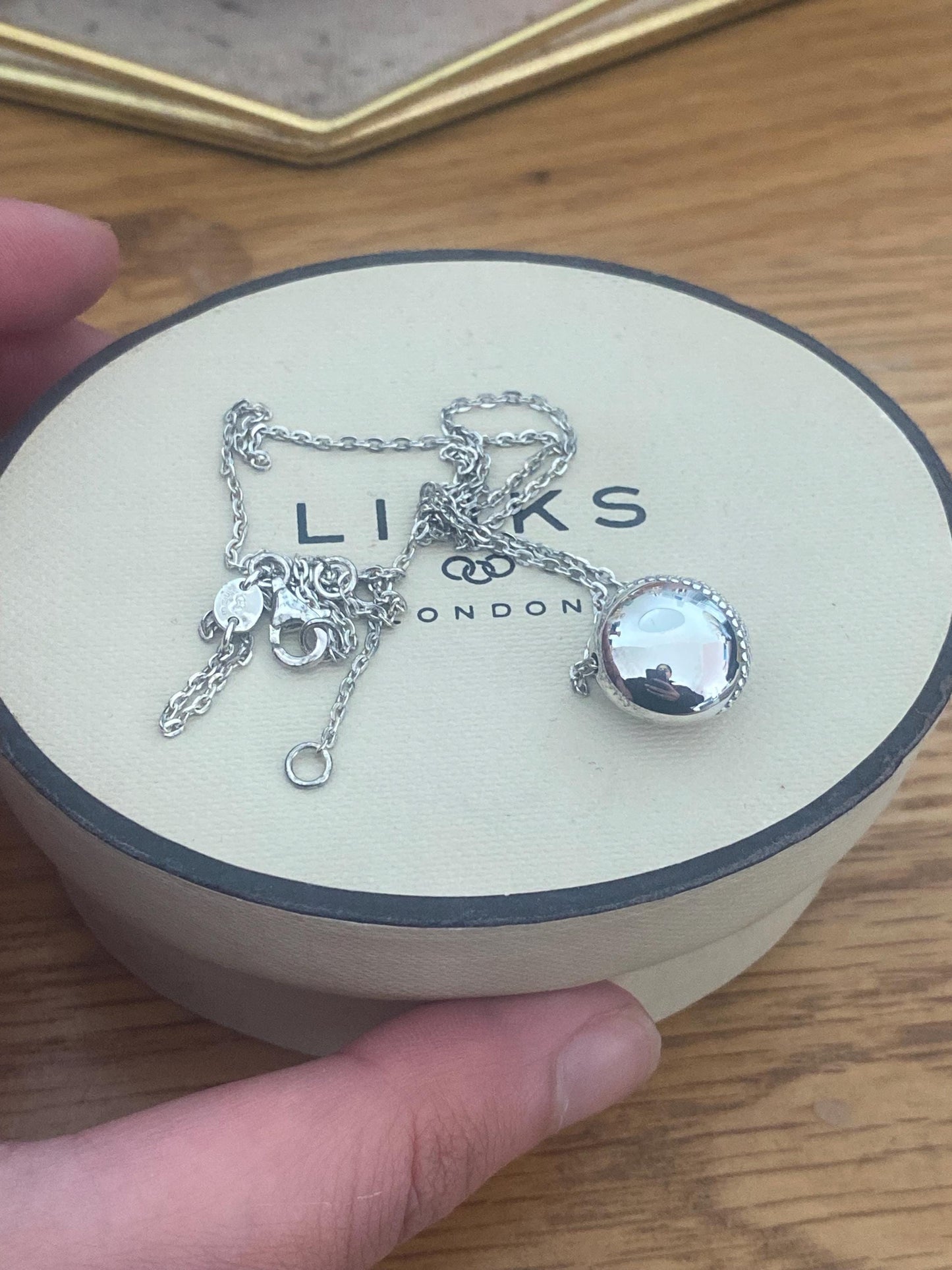 Beautiful brand new vintage rare links of London effervescence ball necklace, sterling silver, with box